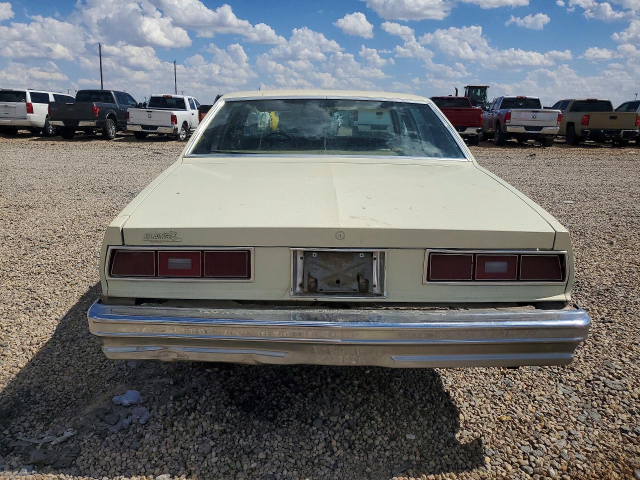 1977 Chevrolet Impala 4d Tan vin: 1L69U7S269079