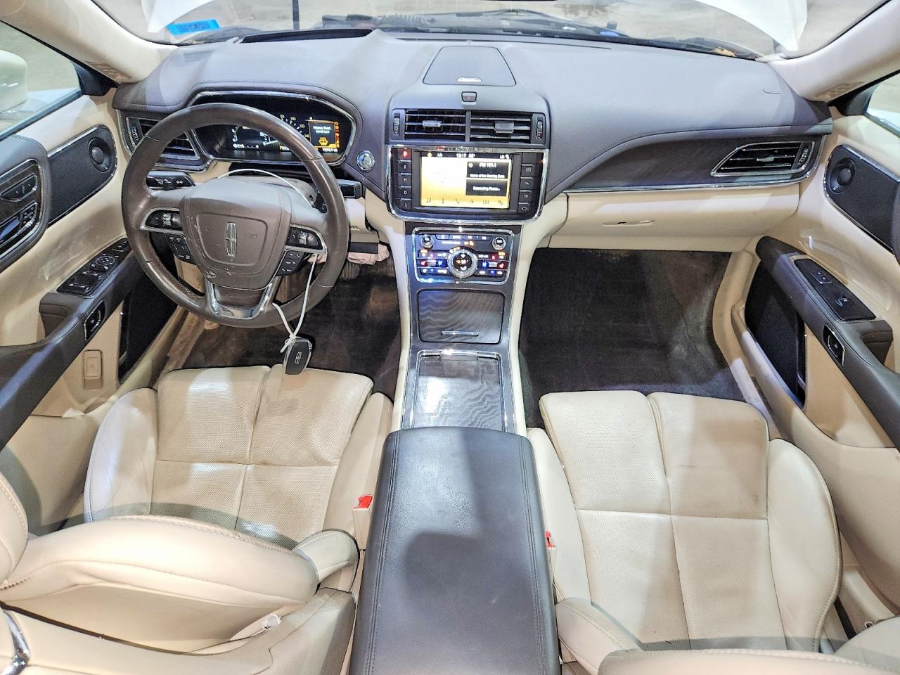 2018 Lincoln Continental Reserve Cream vin: 1LN6L9NP5J5602307