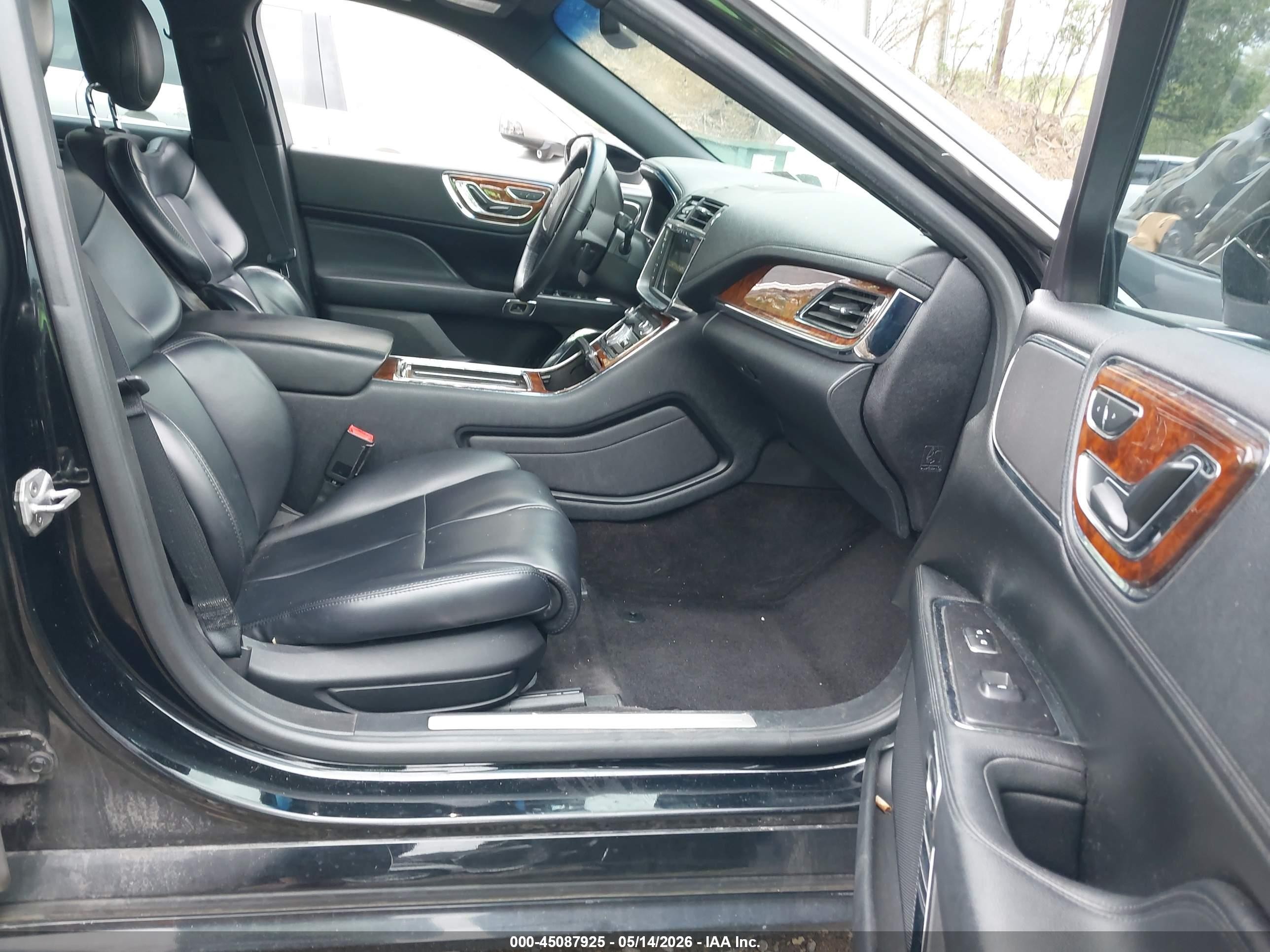 2018 Lincoln Continental Premiere Черный vin: 1LN6L9PK2J5603397