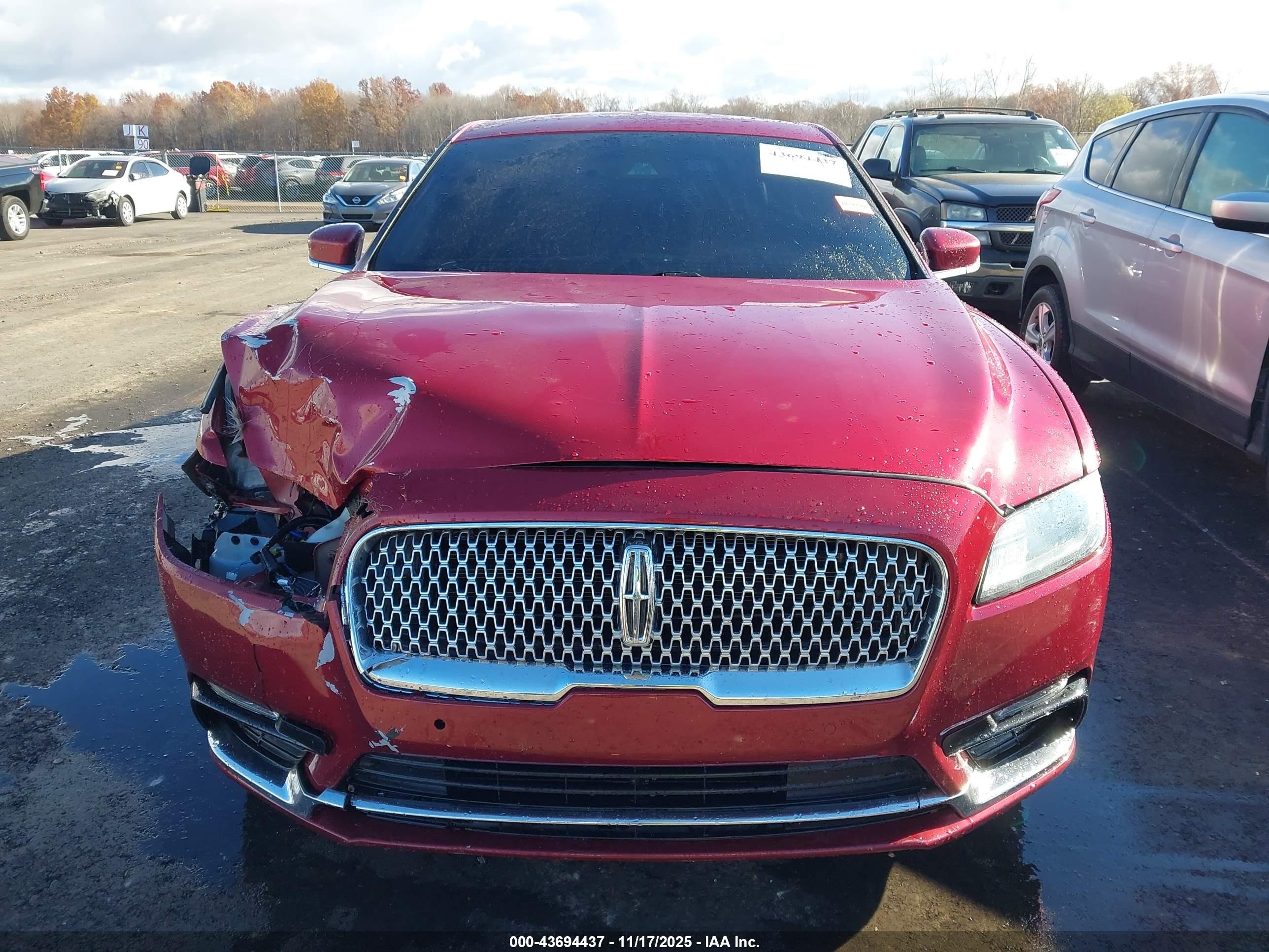 2017 Lincoln Continental Select Red vin: 1LN6L9TK4H5605667
