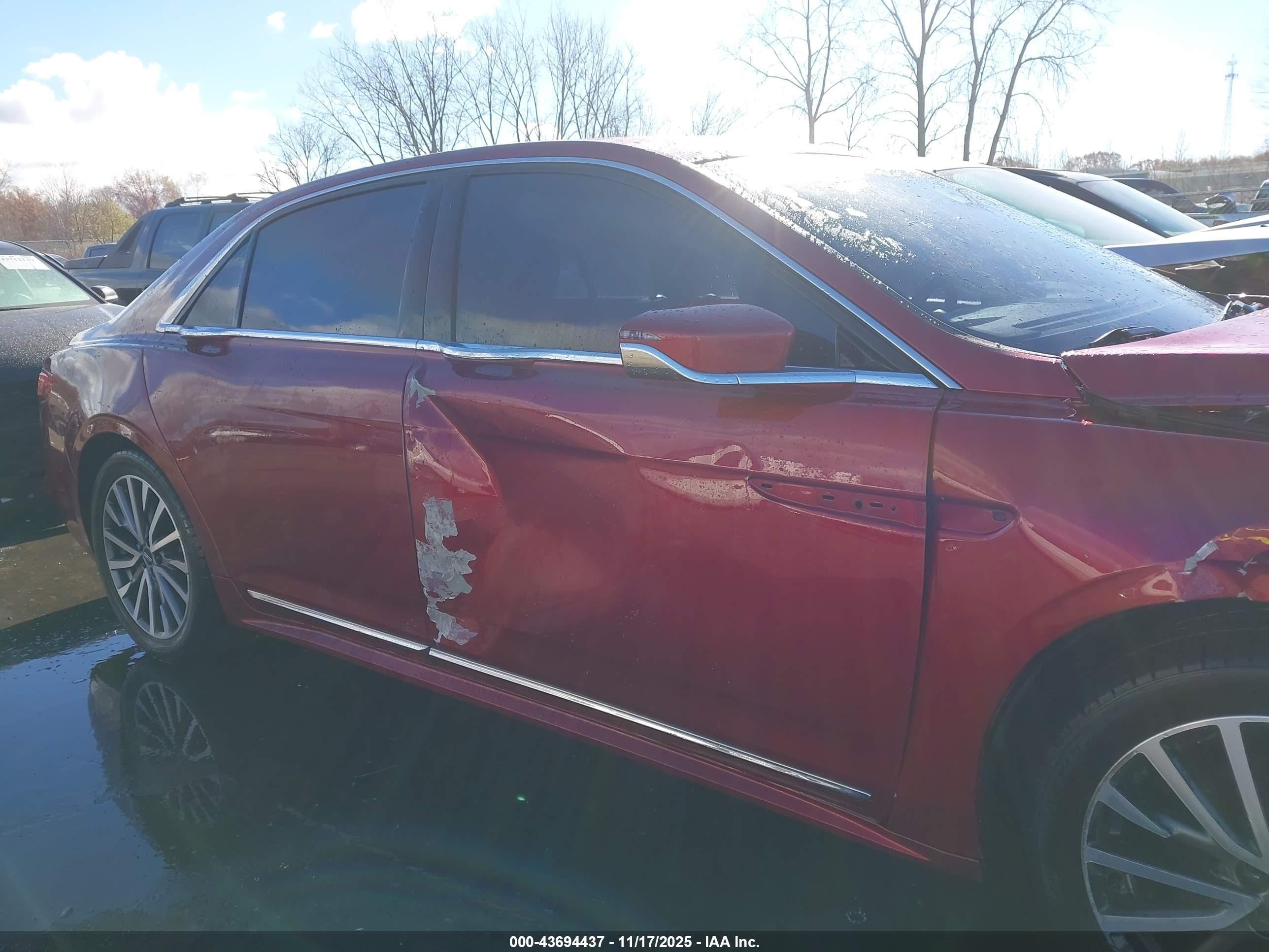 2017 Lincoln Continental Select Red vin: 1LN6L9TK4H5605667