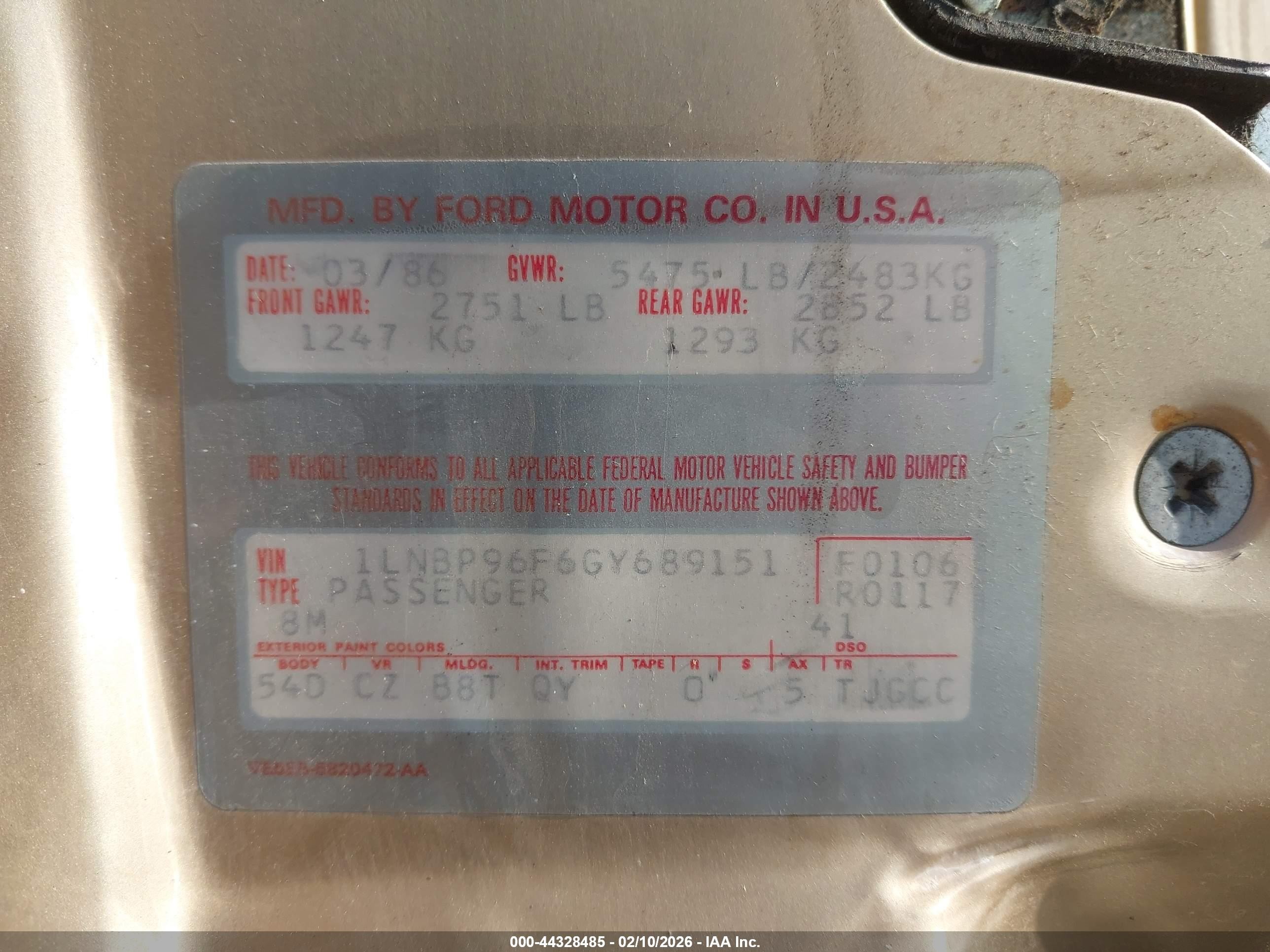 1986 Lincoln Town Car   Champagne vin: 1LNBP96F6GY689151