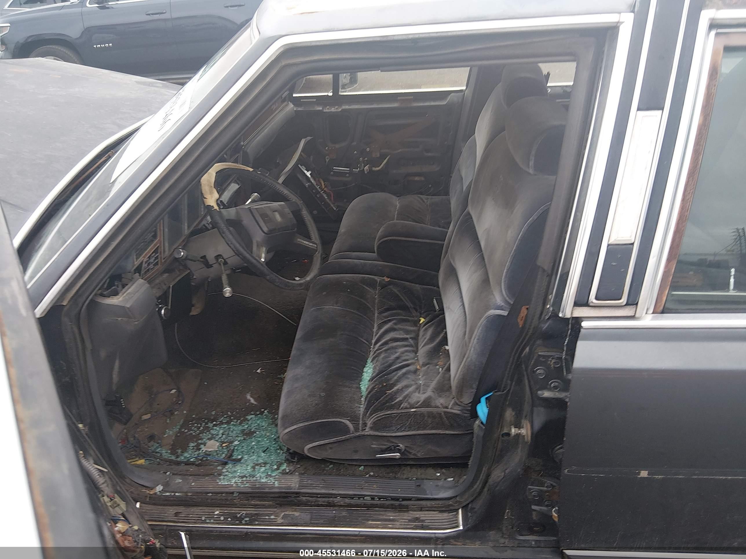 1985 Lincoln Town Car   Синий vin: 1LNBP96FXFY694688