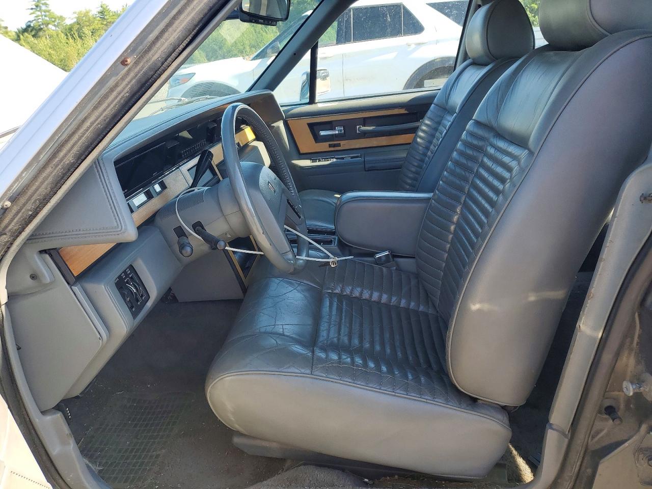 1986 Lincoln Continental Silver vin: 1LNBP97F4GY661444