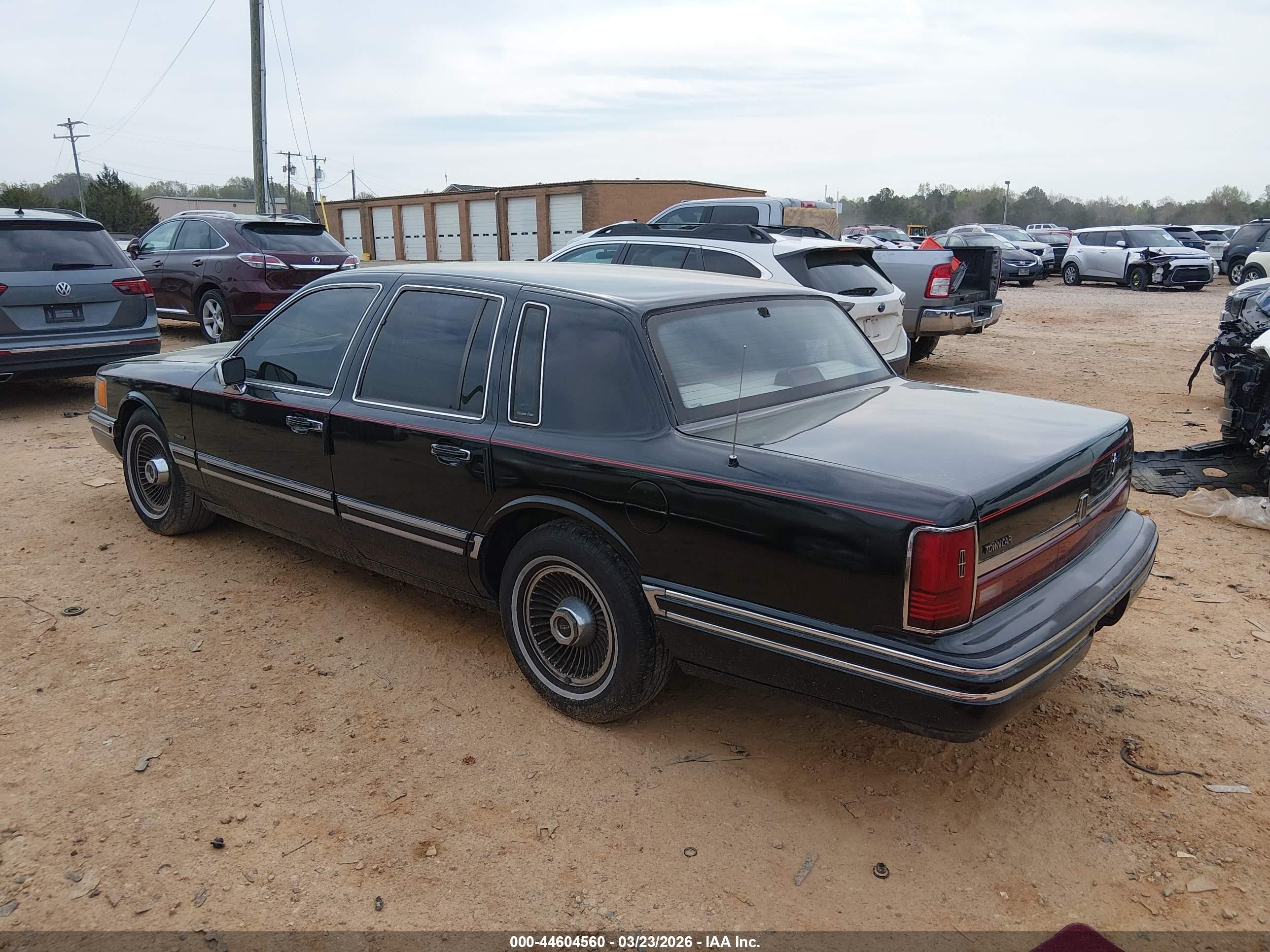 1991 Lincoln Town Car Executive Черный vin: 1LNCM81W6MY713510