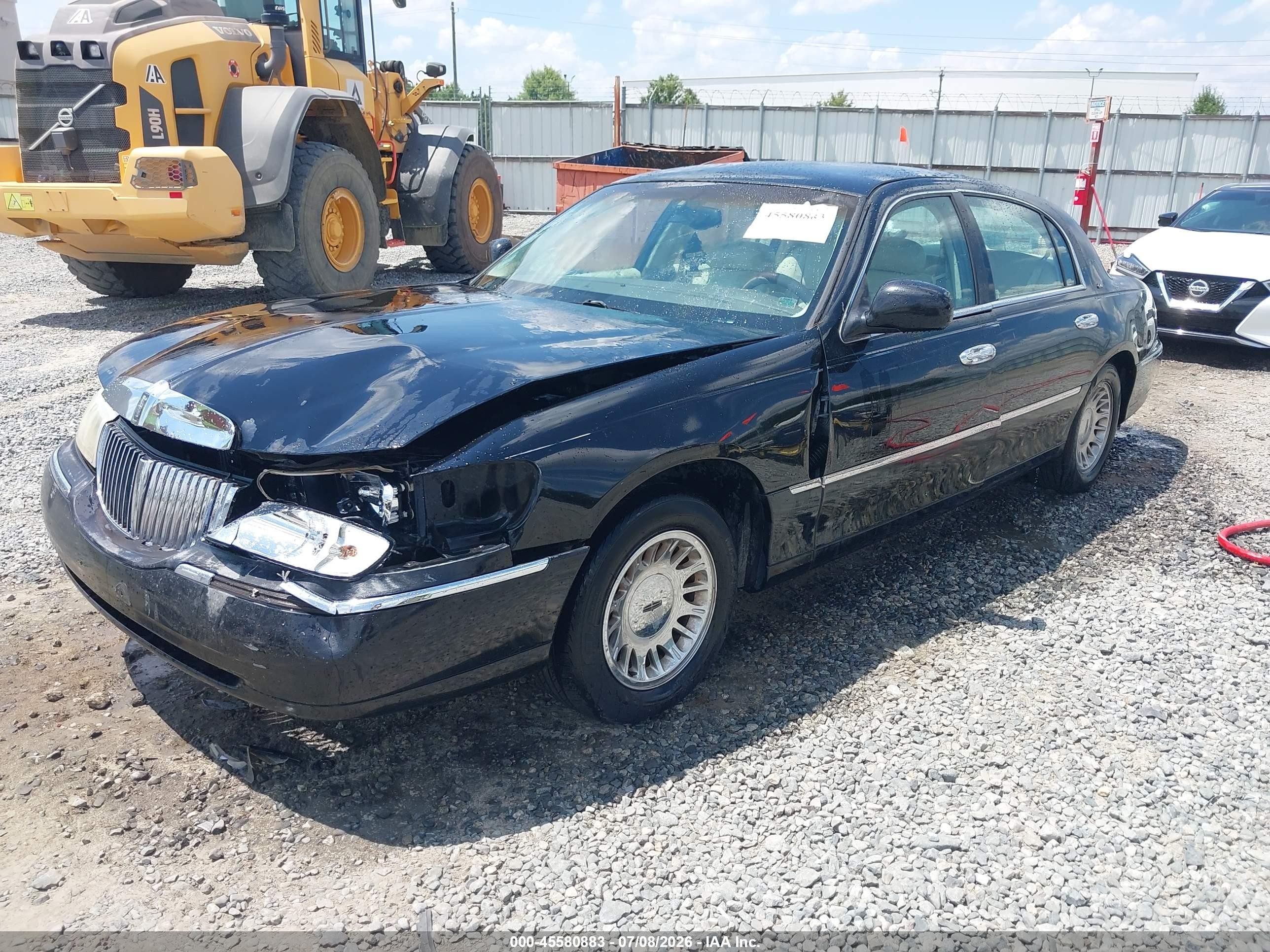 1998 Lincoln Town Car Cartier Black vin: 1LNFM83W6WY663804