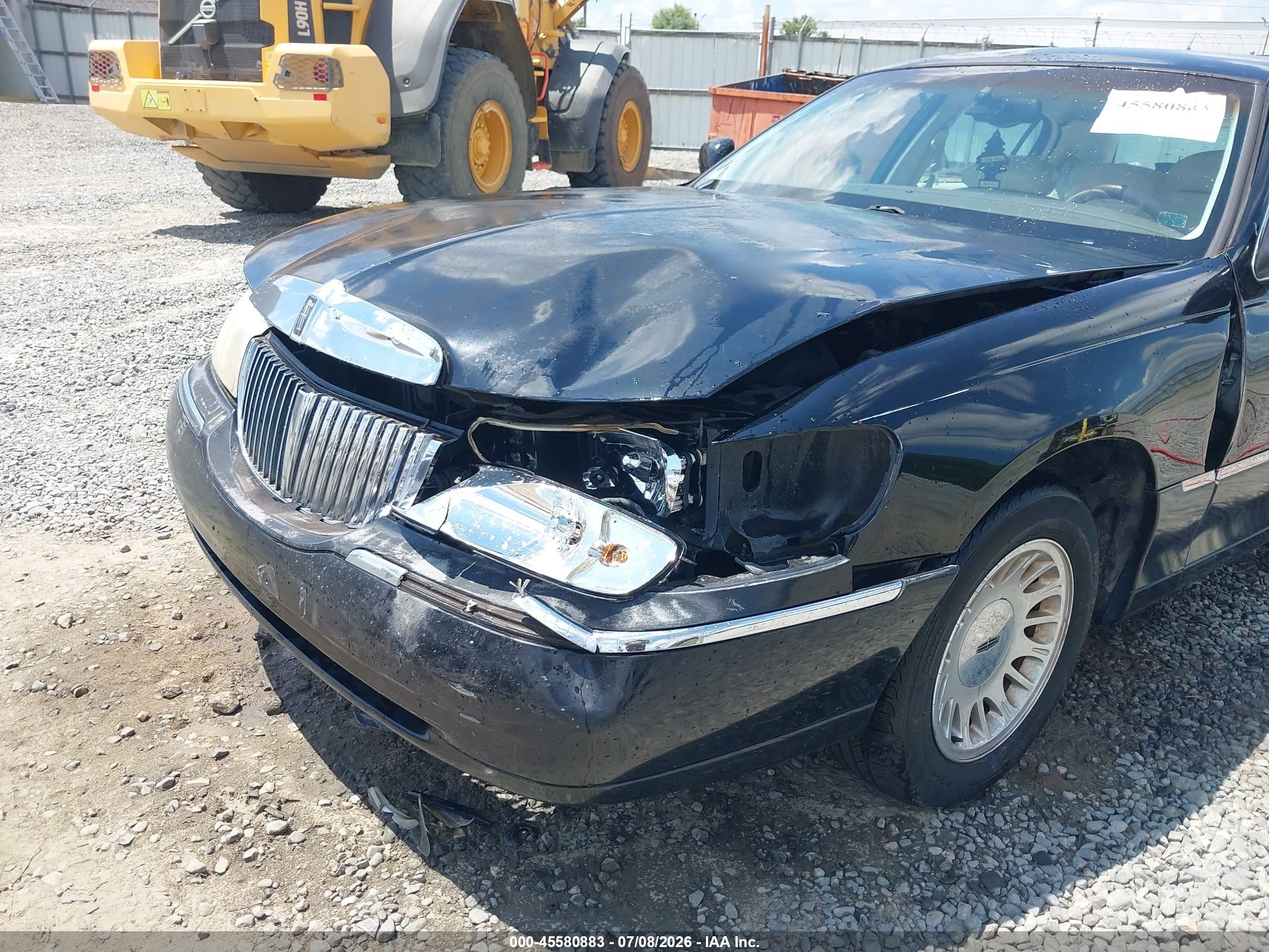 1998 Lincoln Town Car Cartier Black vin: 1LNFM83W6WY663804