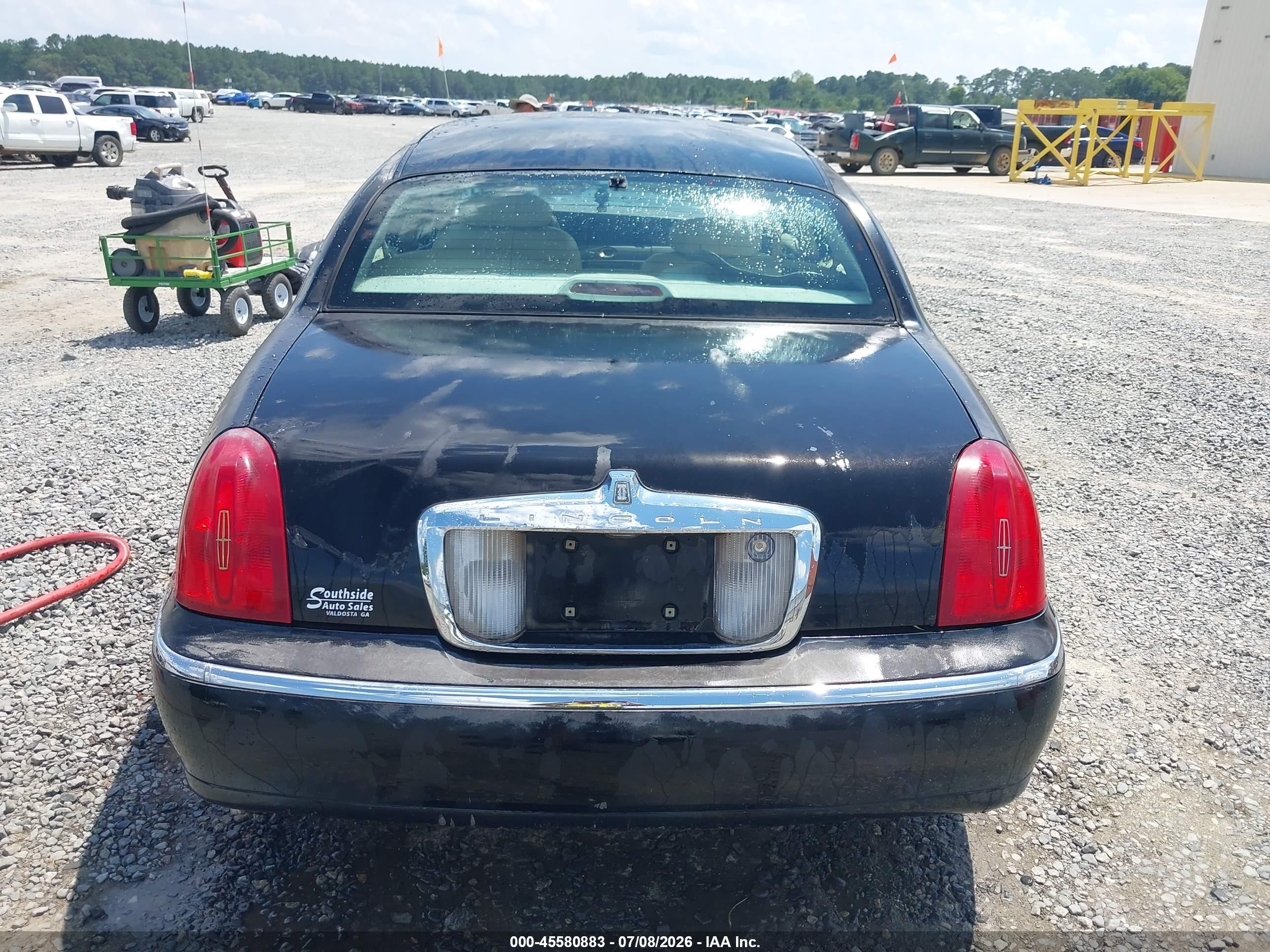 1998 Lincoln Town Car Cartier Black vin: 1LNFM83W6WY663804