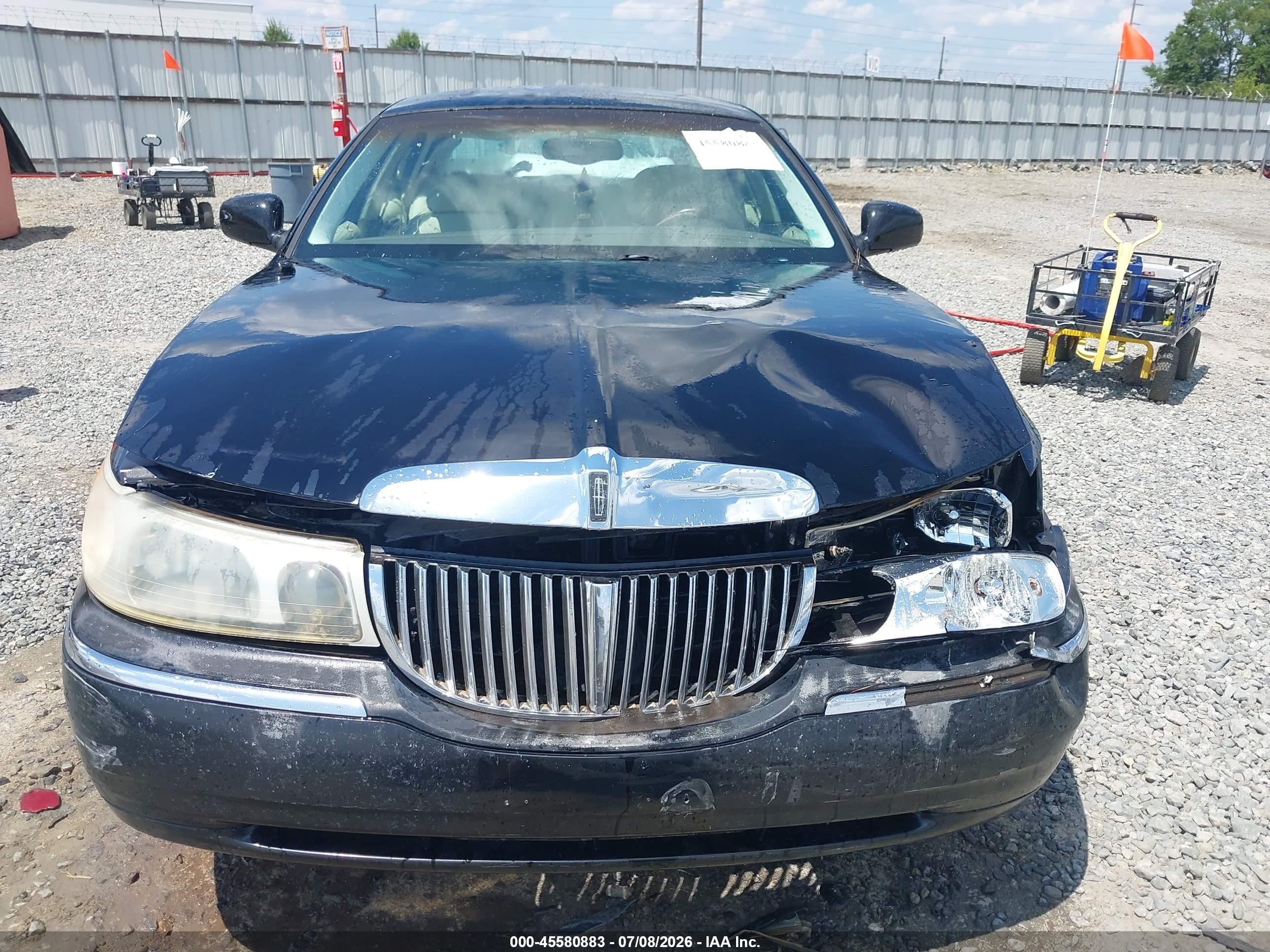 1998 Lincoln Town Car Cartier Black vin: 1LNFM83W6WY663804