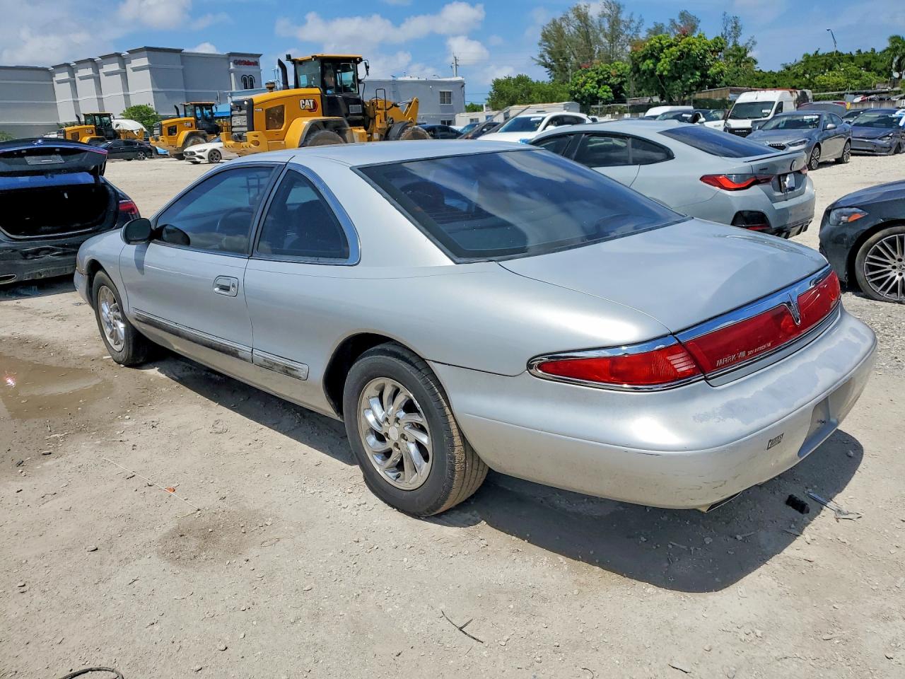 1998 Lincoln Mark Viii Silver vin: 1LNFM91V6WY606504