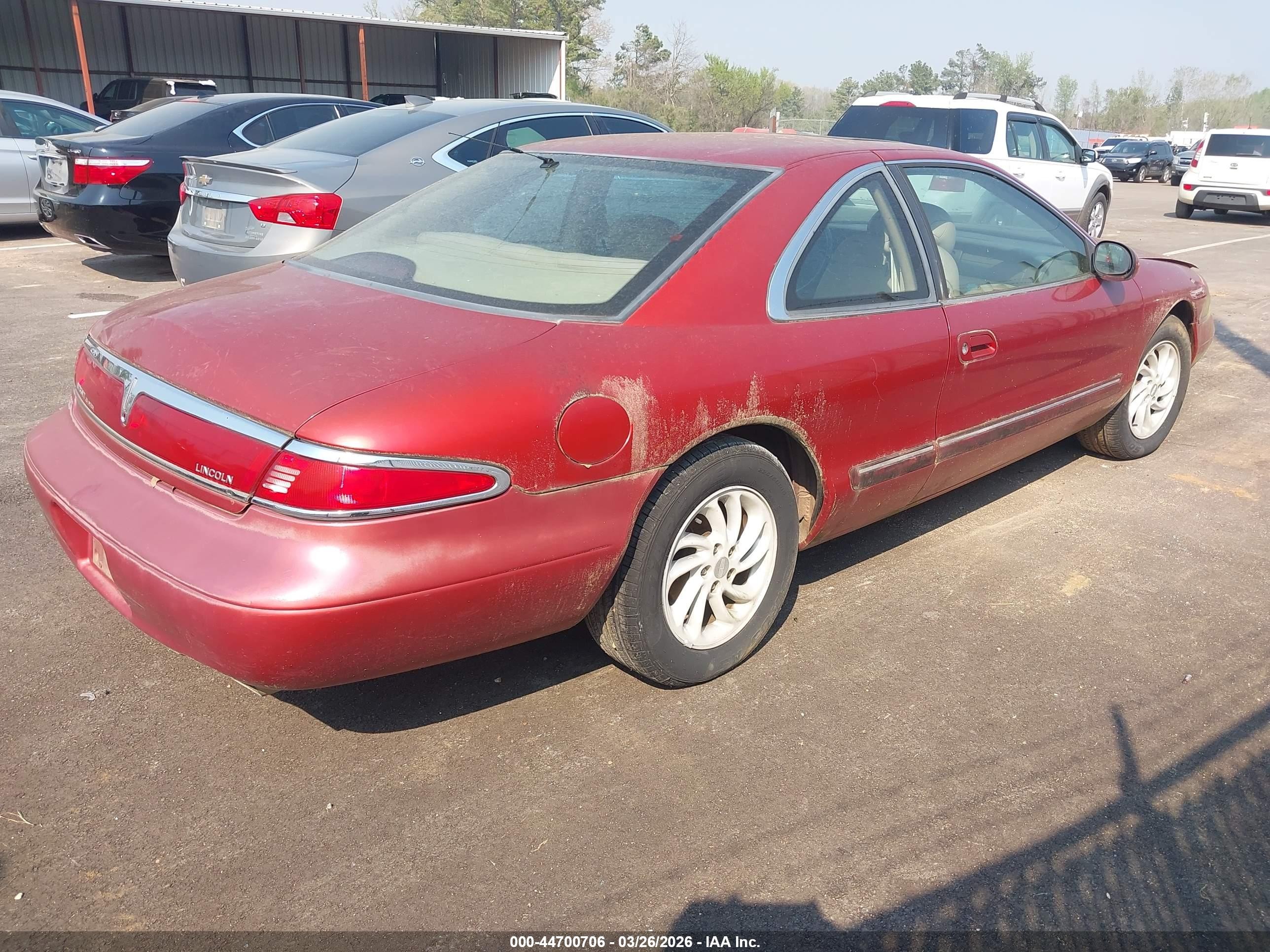 1998 Lincoln Mark Viii   Красный vin: 1LNFM91V9WY636564