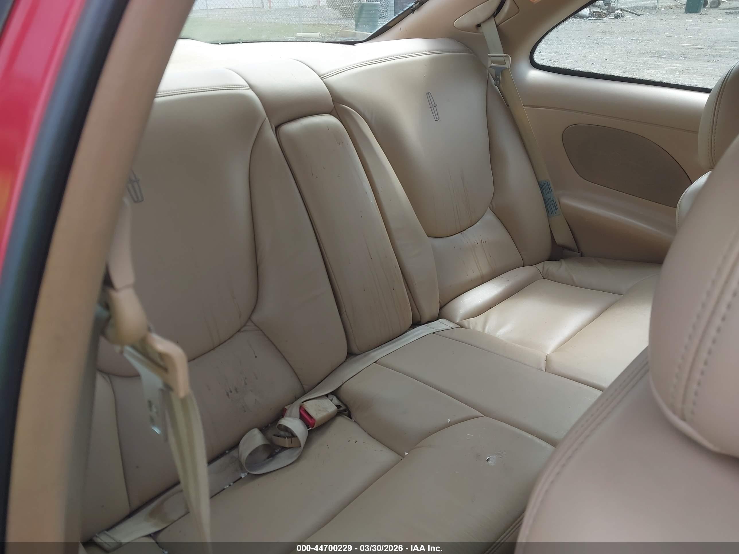 1998 Lincoln Mark Viii   Red vin: 1LNFM91VXWY660758