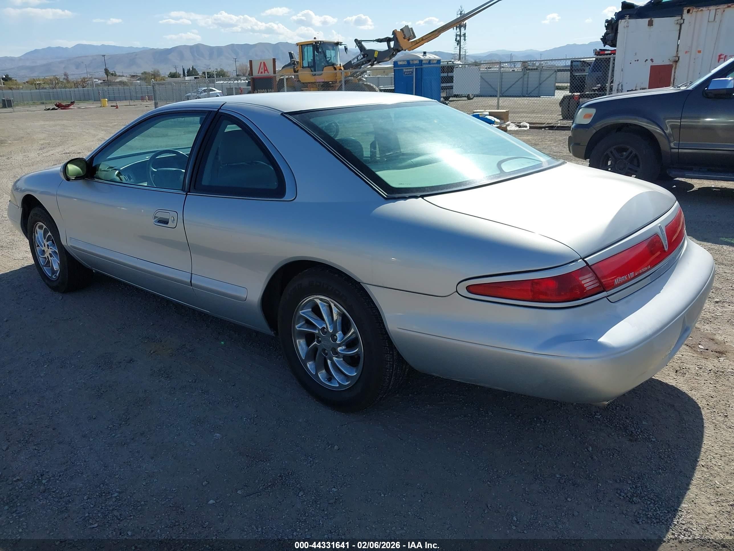 1998 Lincoln Mark Viii Lsc Серебряный vin: 1LNFM92V2WY640955