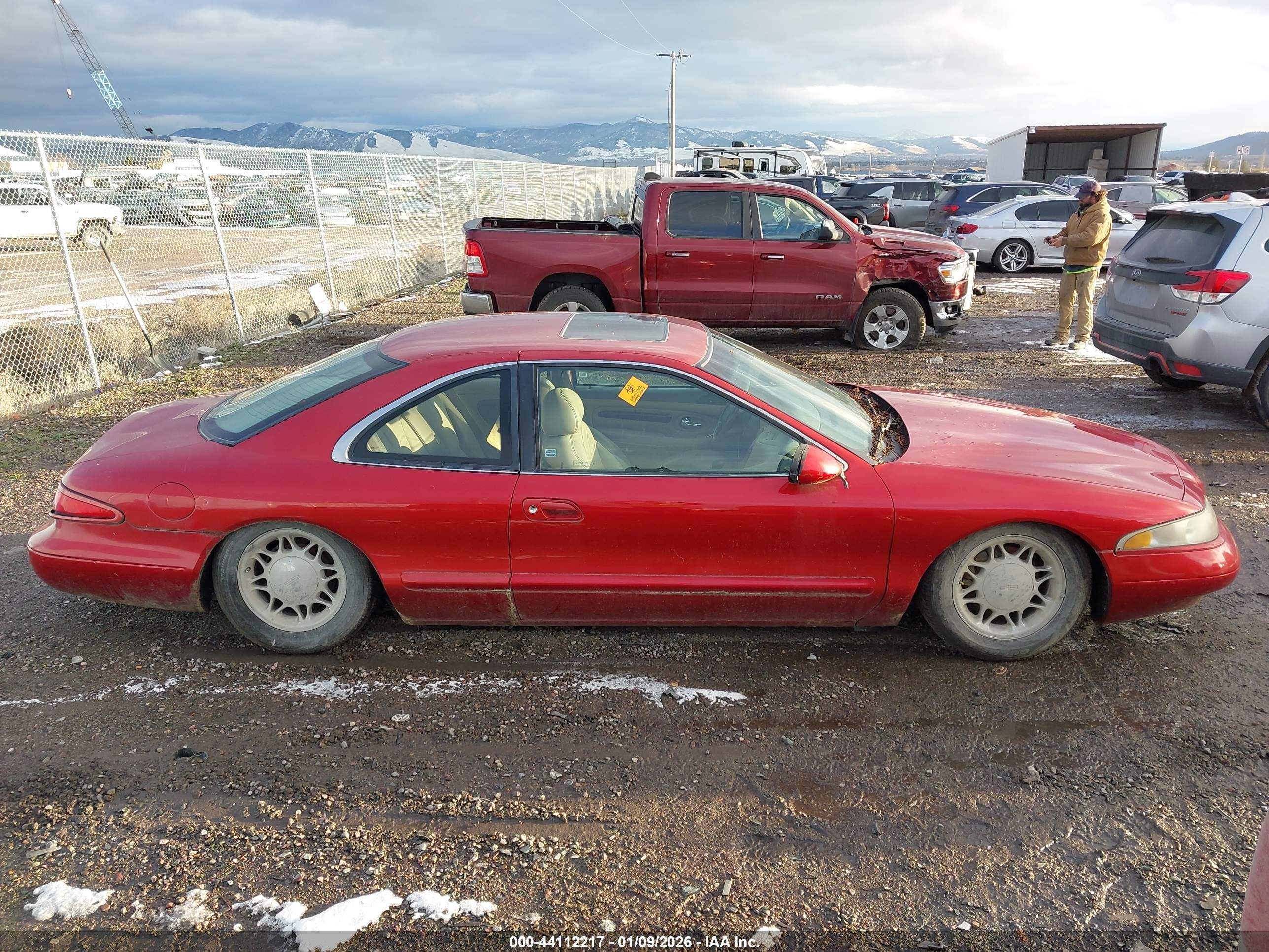 1998 Lincoln Mark Viii Lsc Red vin: 1LNFM92V6WY606212