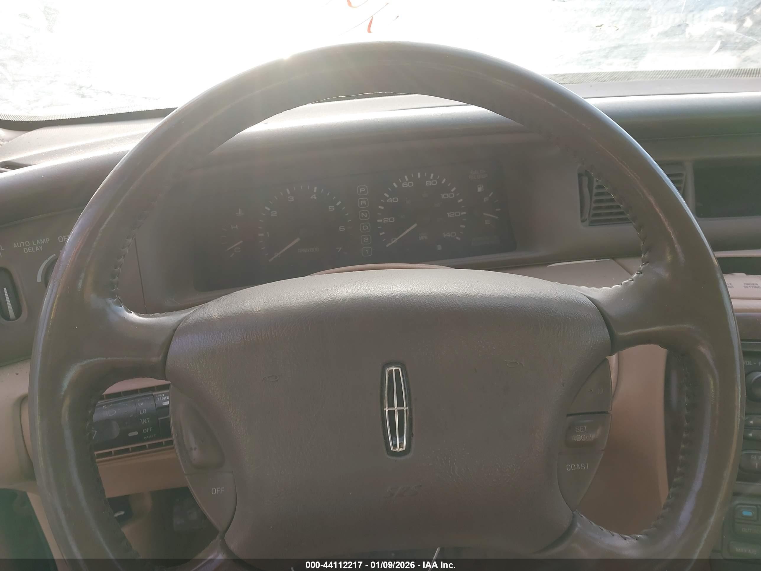 1998 Lincoln Mark Viii Lsc Red vin: 1LNFM92V6WY606212