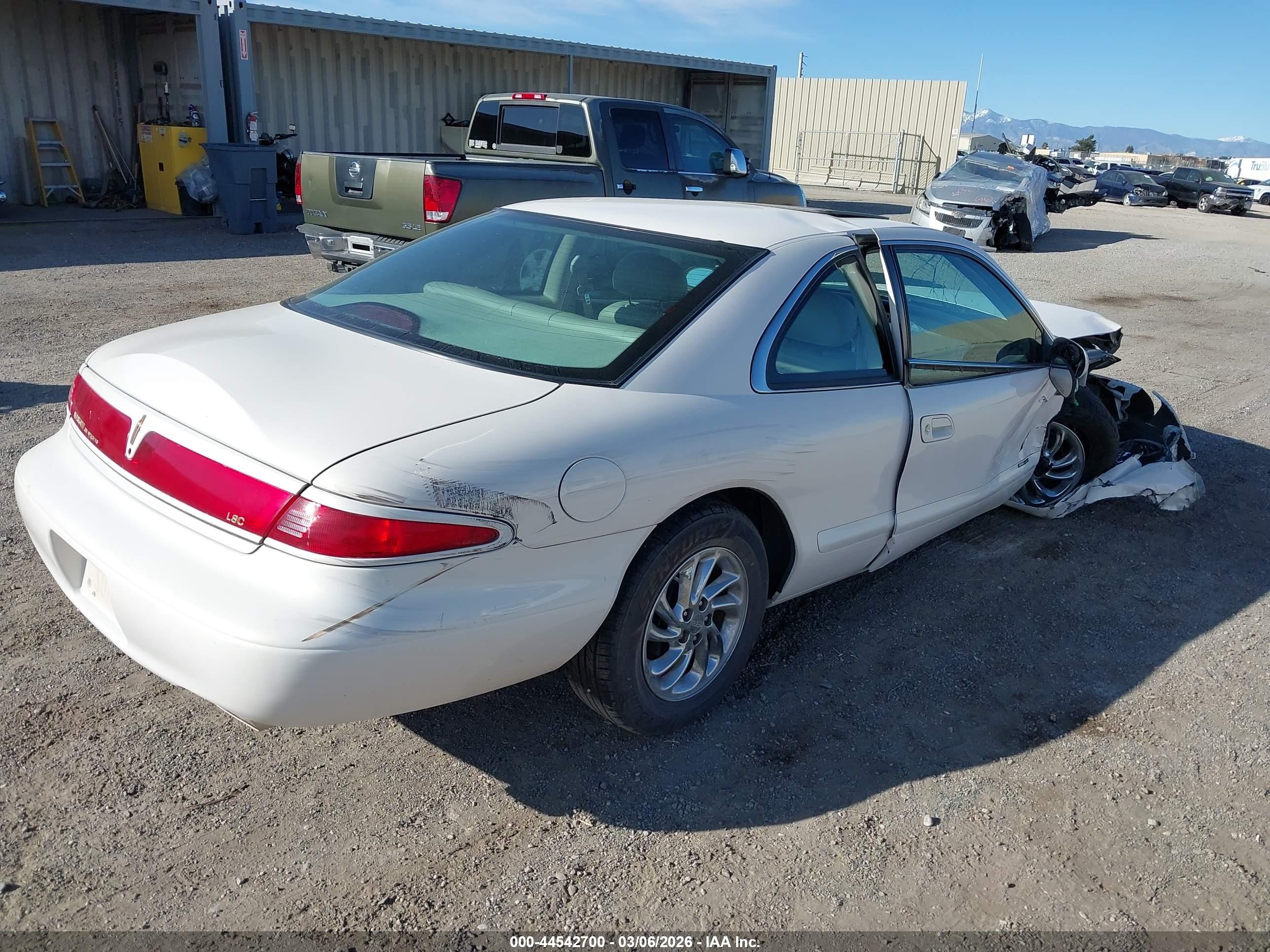 1998 Lincoln Mark Viii Lsc White vin: 1LNFM92V9WY728837