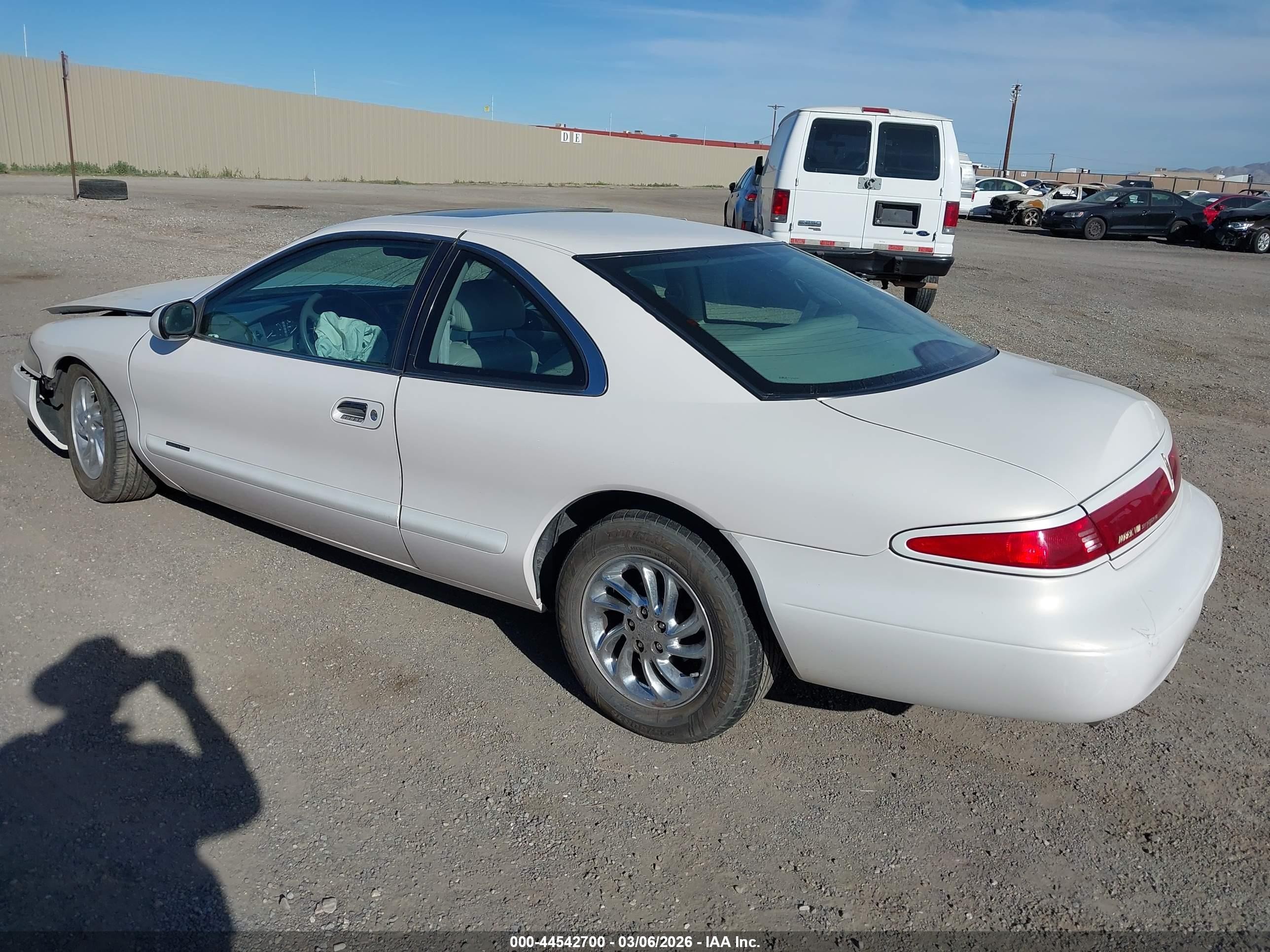 1998 Lincoln Mark Viii Lsc White vin: 1LNFM92V9WY728837