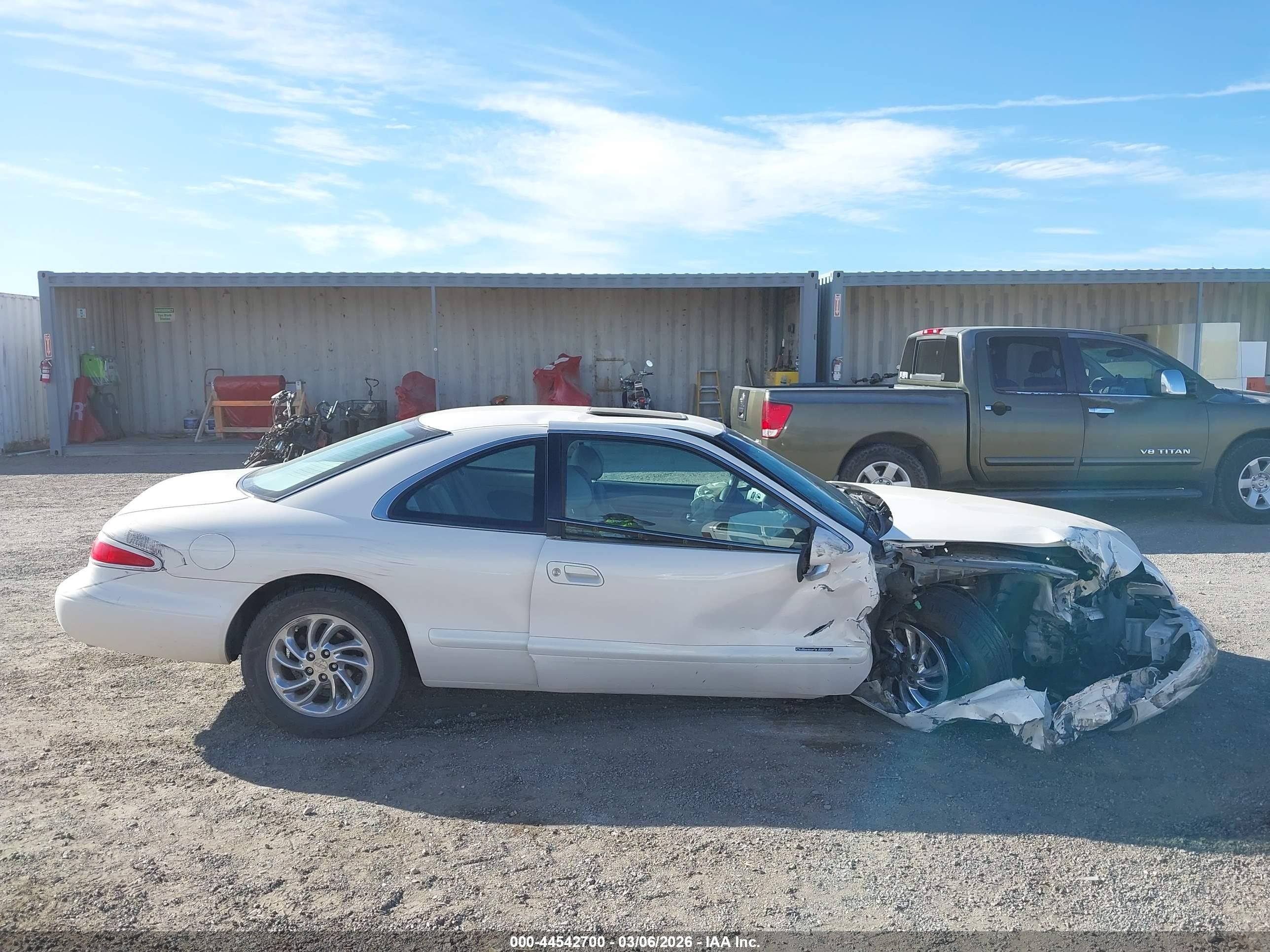1998 Lincoln Mark Viii Lsc White vin: 1LNFM92V9WY728837