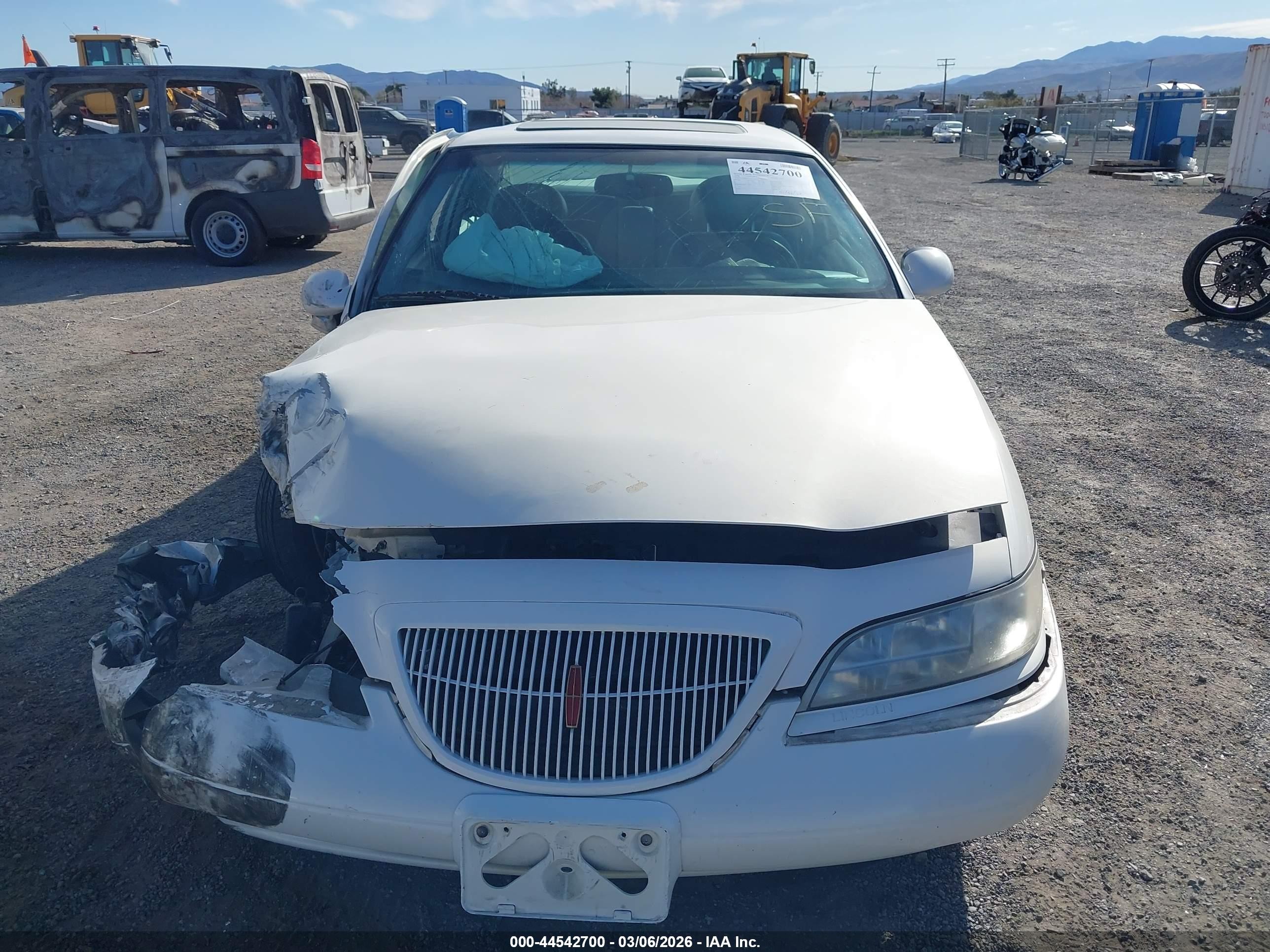 1998 Lincoln Mark Viii Lsc White vin: 1LNFM92V9WY728837
