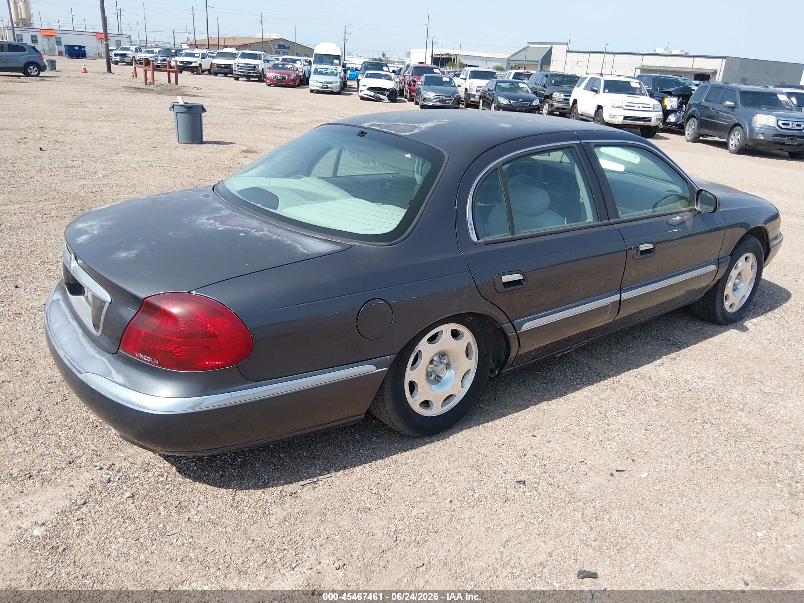1998 Lincoln Continental   Gray vin: 1LNFM97V5WY742226