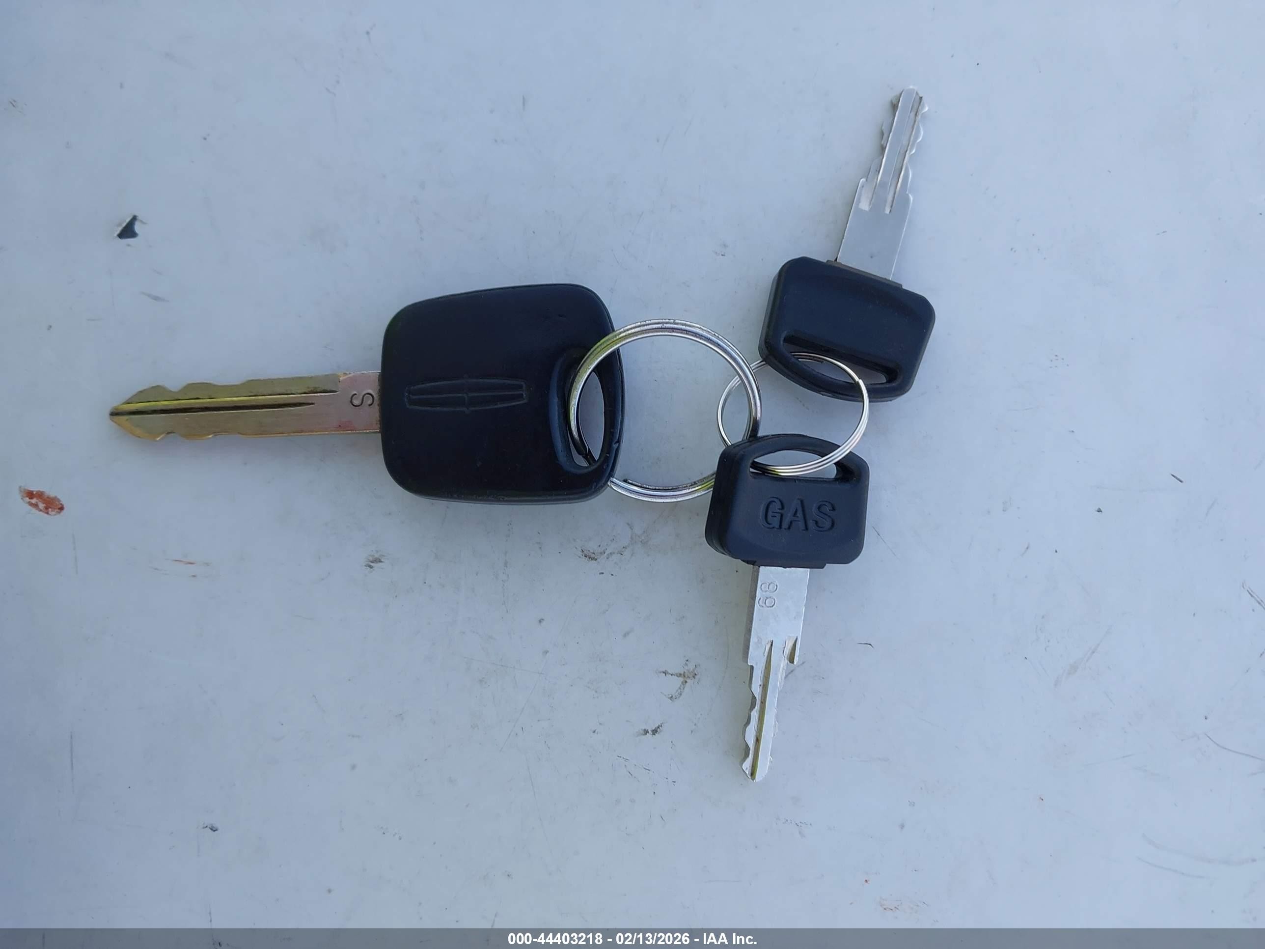 1998 Lincoln Continental   Champagne vin: 1LNFM97V7WY658487