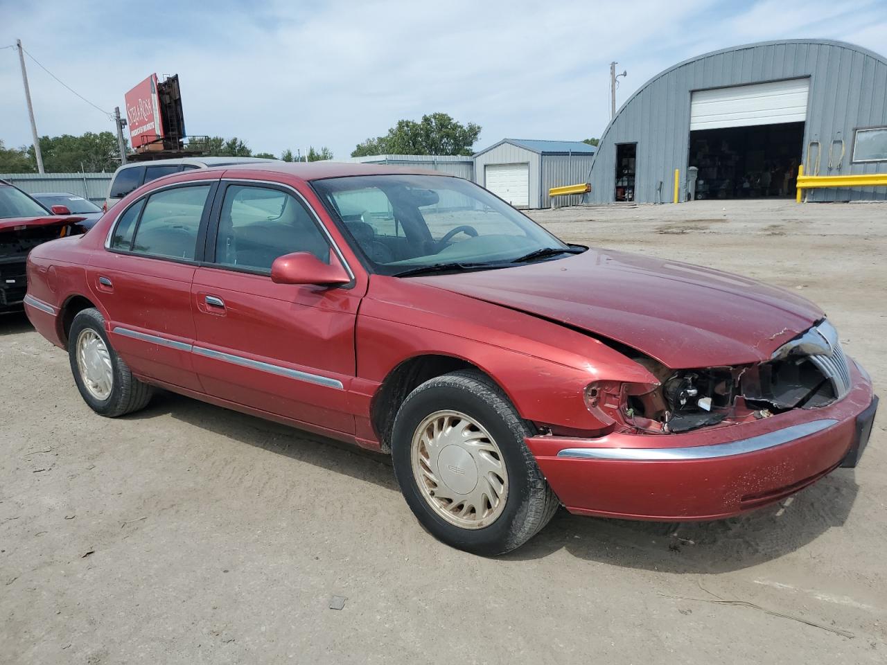 1998 Lincoln Continental Red vin: 1LNFM97V9WY685061