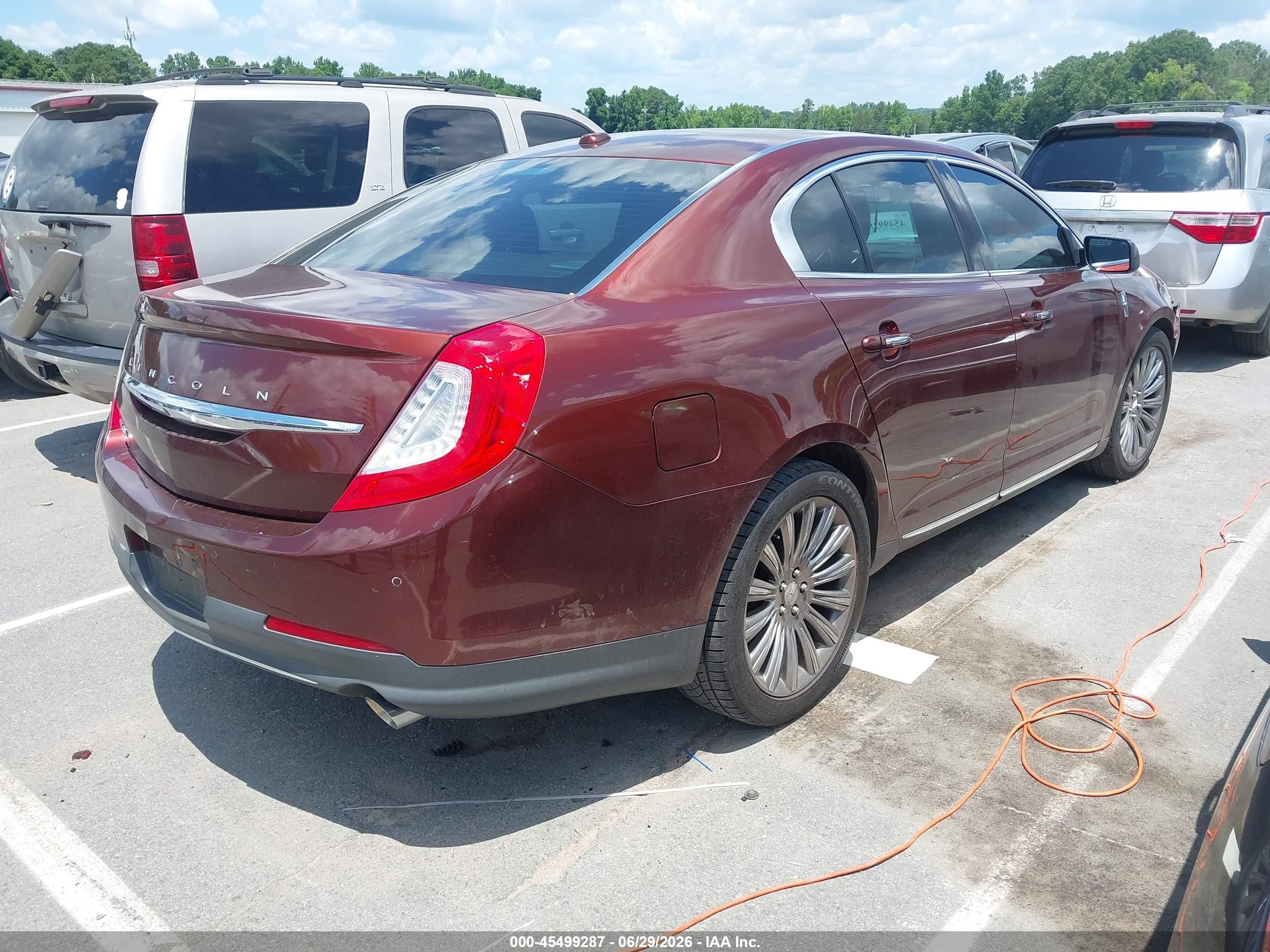 2015 Lincoln Mks Burgundy vin: 1LNHL9DK3FG606348