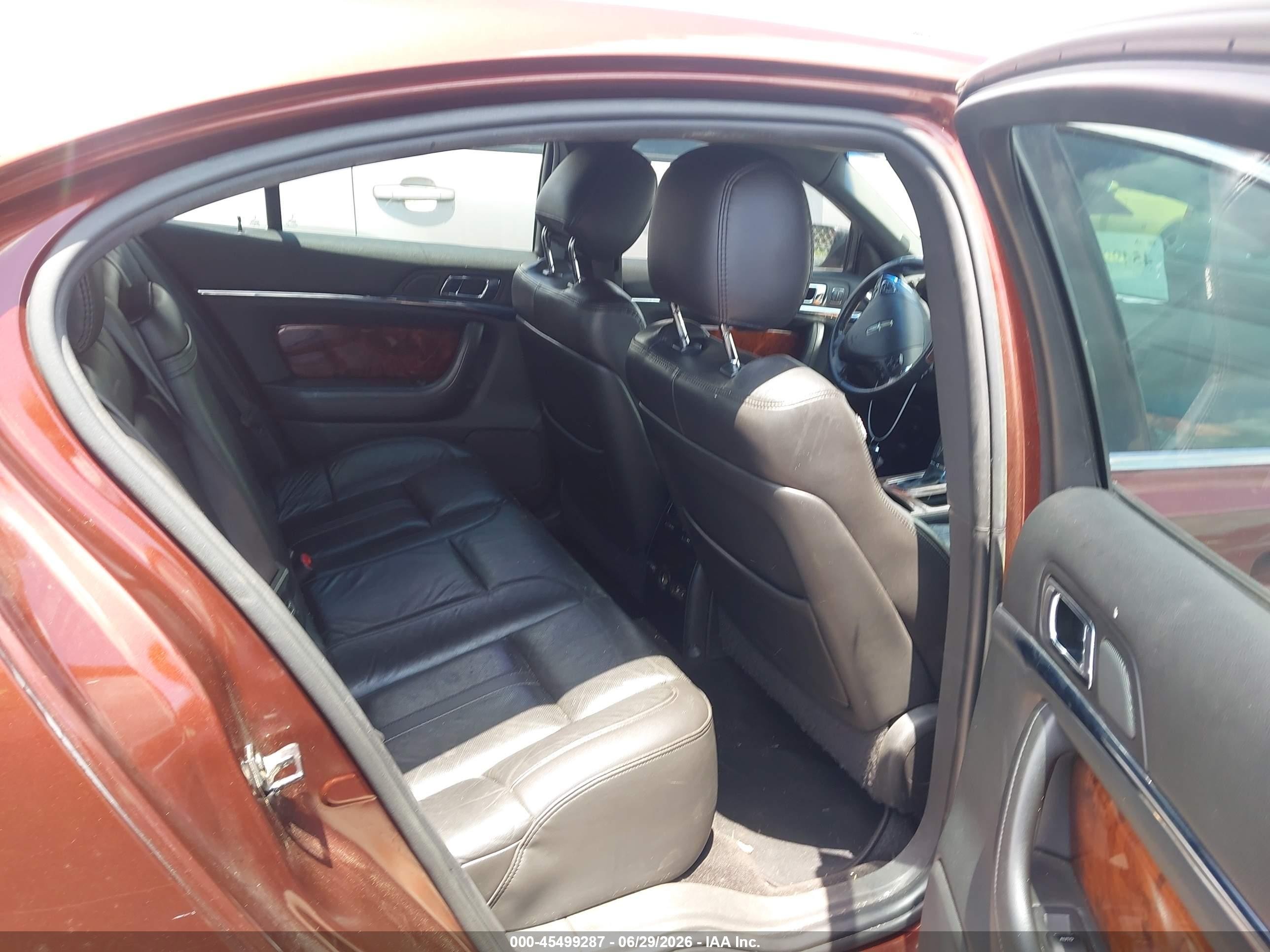 2015 Lincoln Mks Burgundy vin: 1LNHL9DK3FG606348