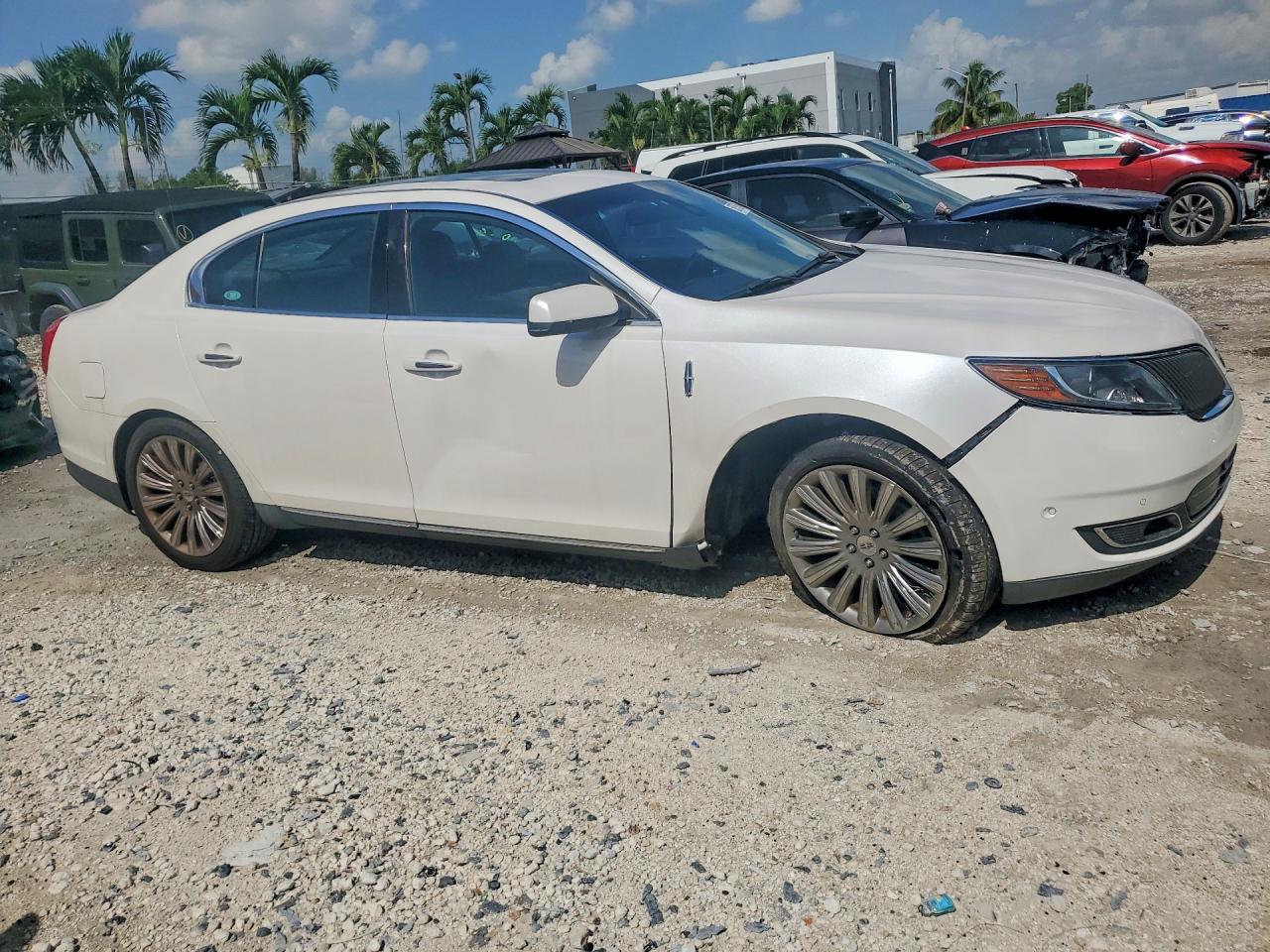 2015 Lincoln Mks Белый vin: 1LNHL9DK7FG607115