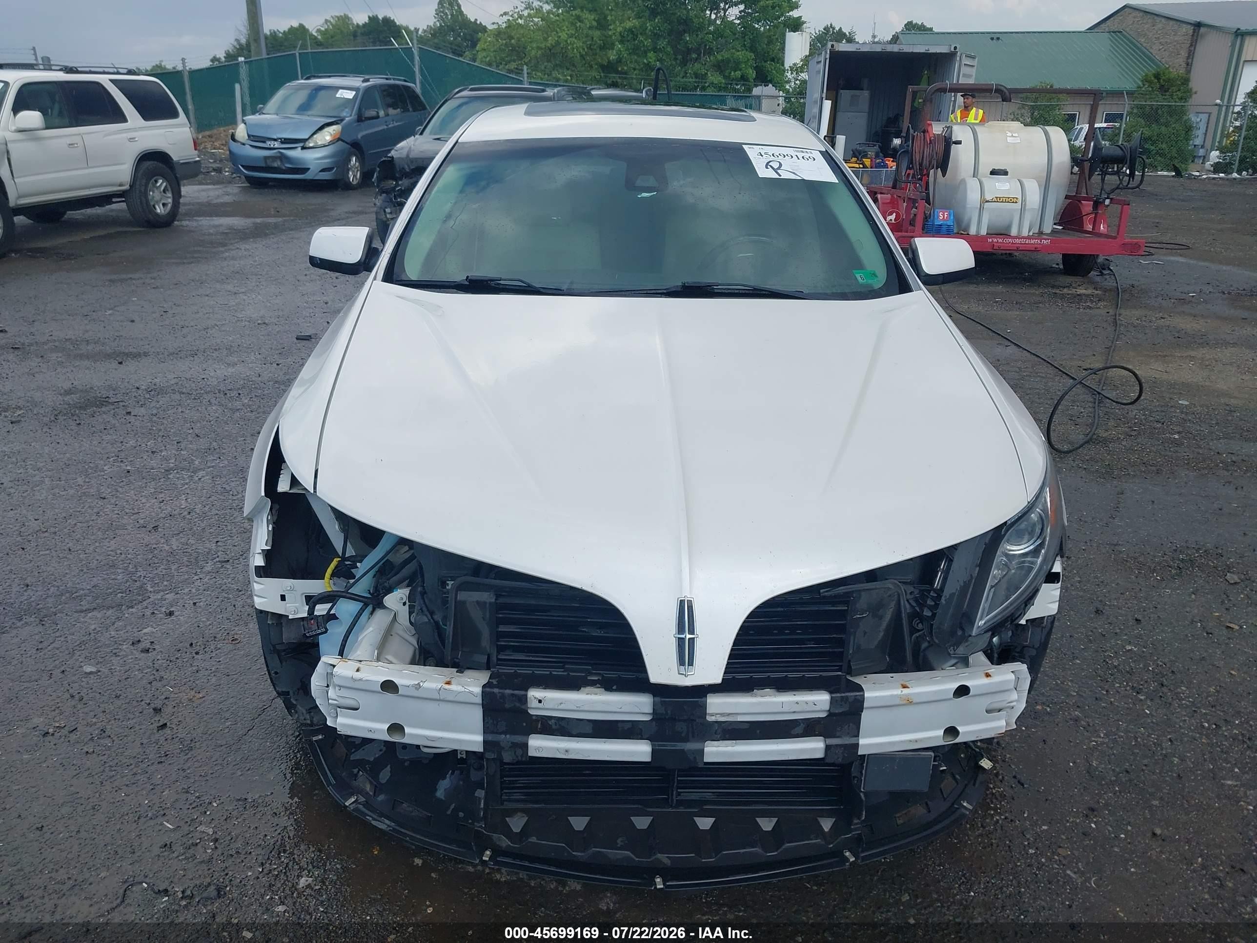 2015 Lincoln Mks   White vin: 1LNHL9DK7FG607986