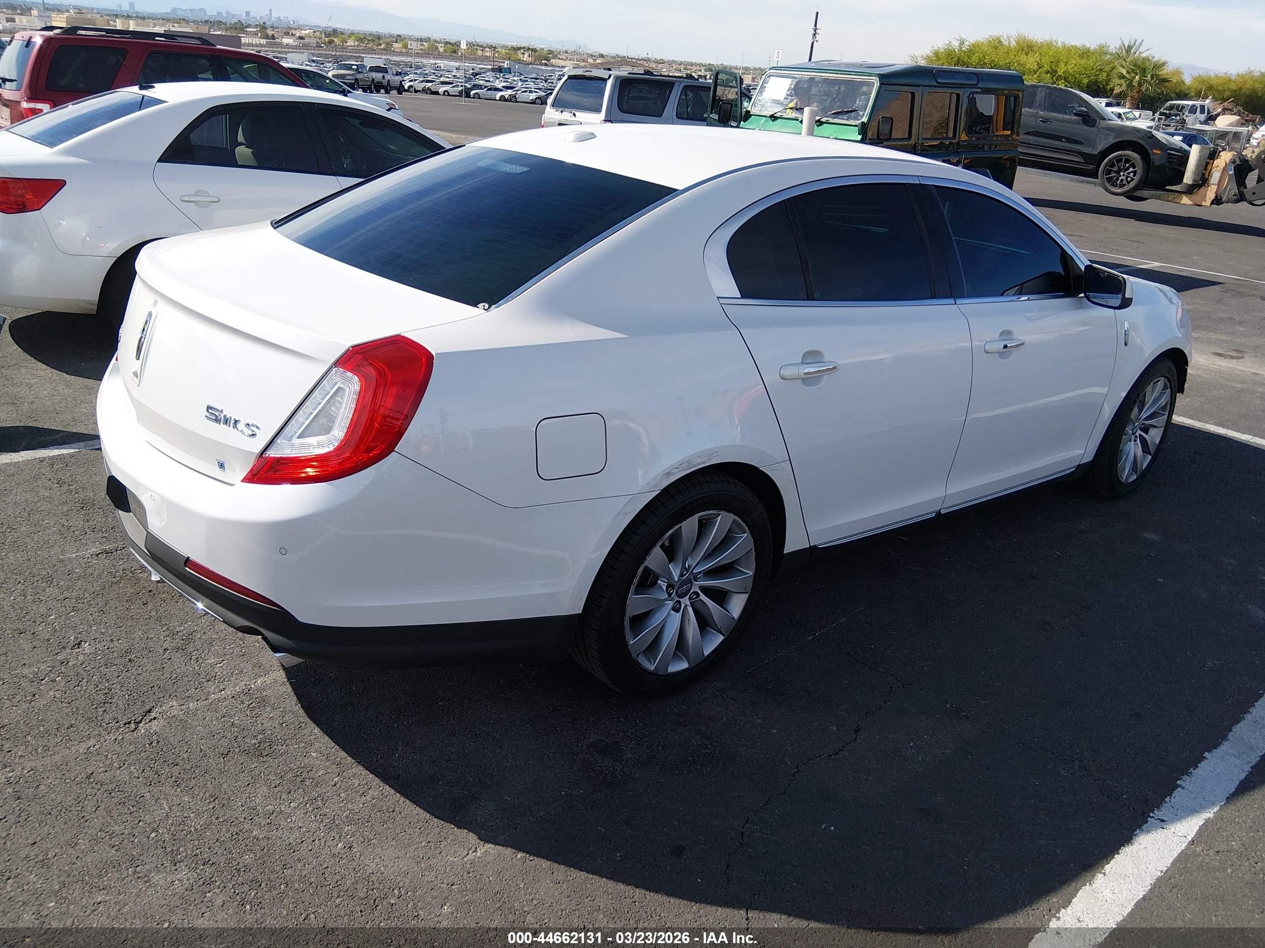 2013 Lincoln Mks   White vin: 1LNHL9DK8DG617844