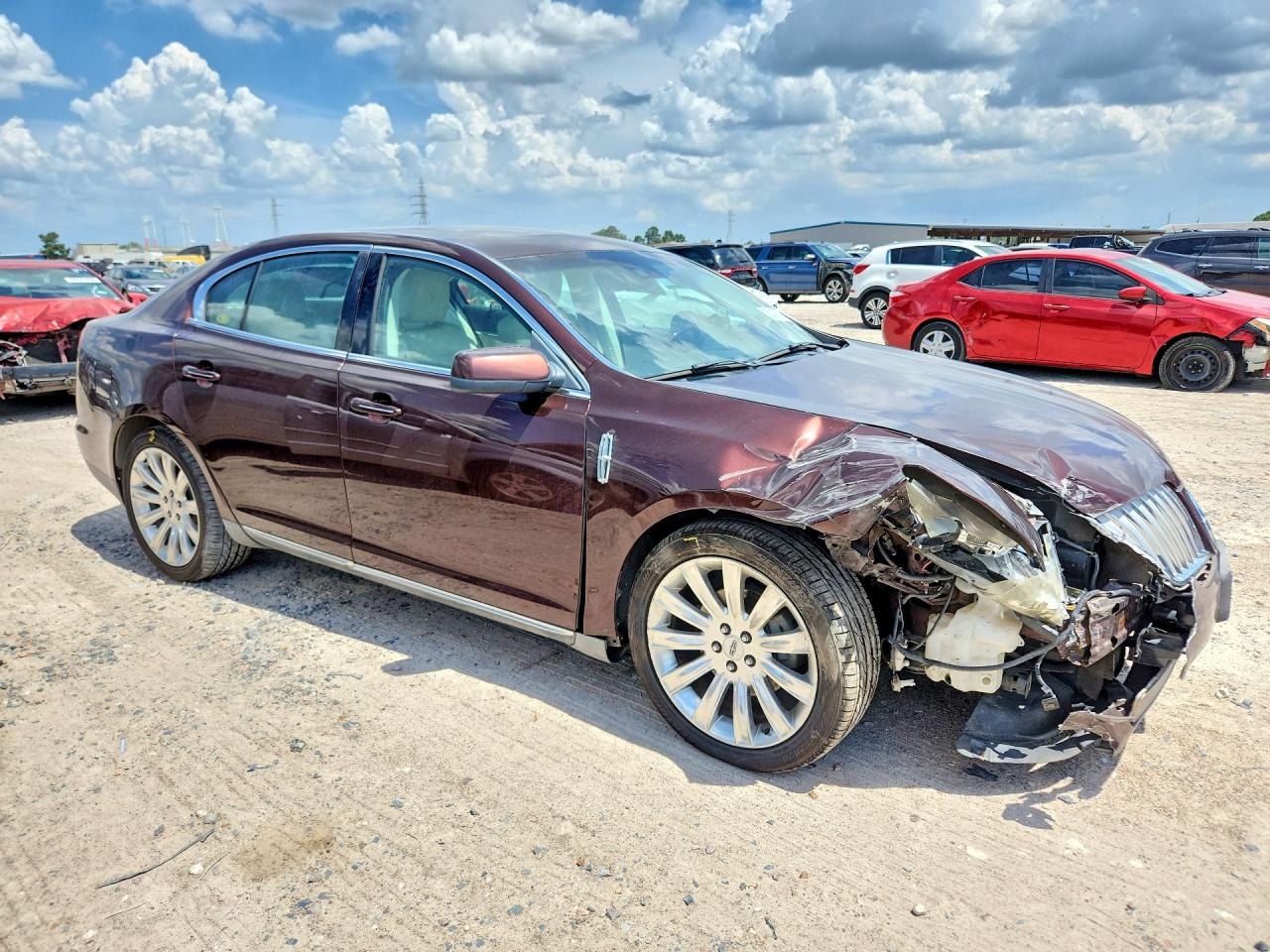 2010 Lincoln Mks Burgundy vin: 1LNHL9DR2AG612096