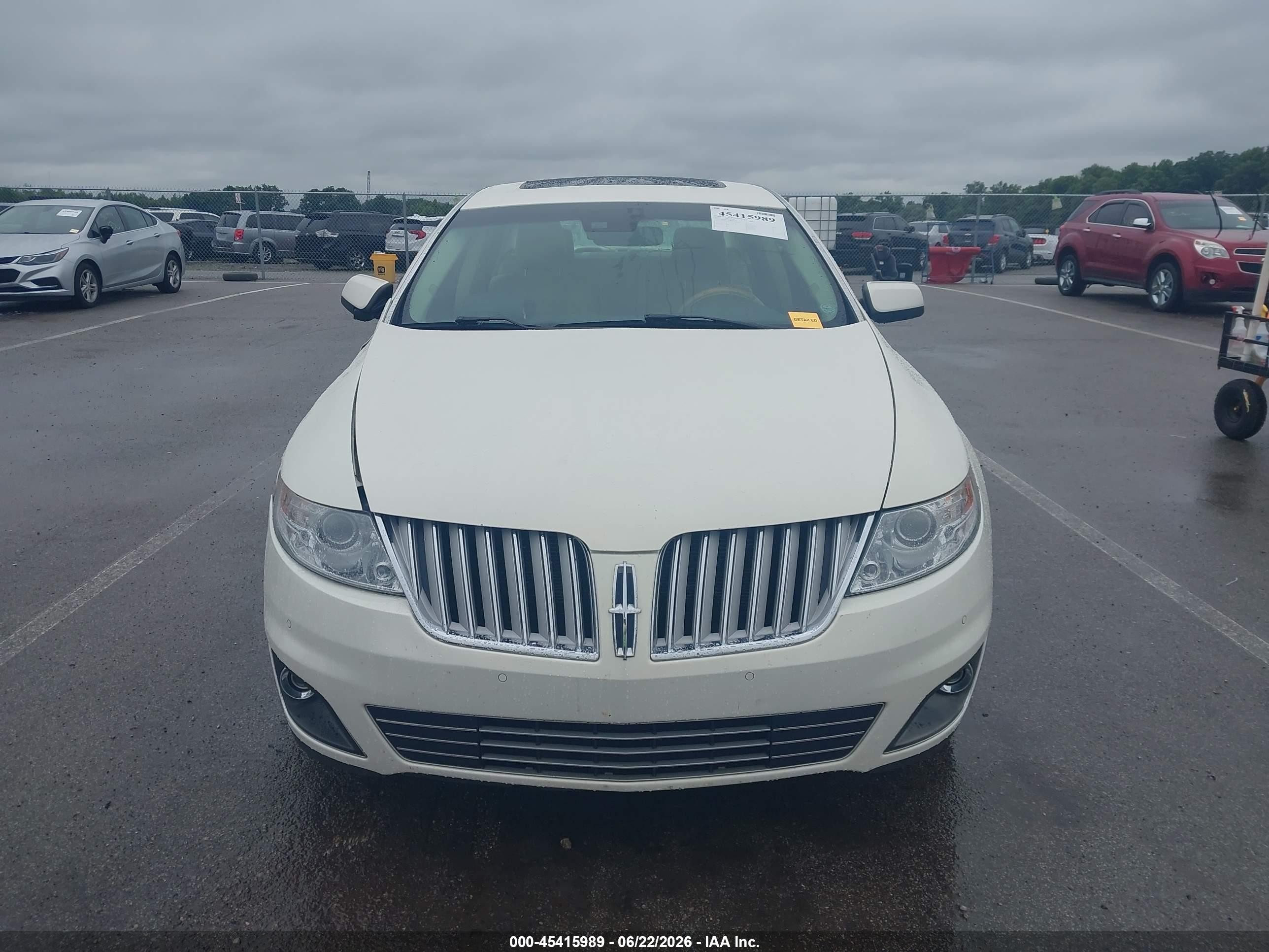 2012 Lincoln Mks   White vin: 1LNHL9DR2CG805223