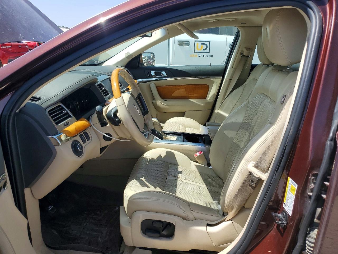 2010 Lincoln Mks Maroon vin: 1LNHL9DR4AG606302