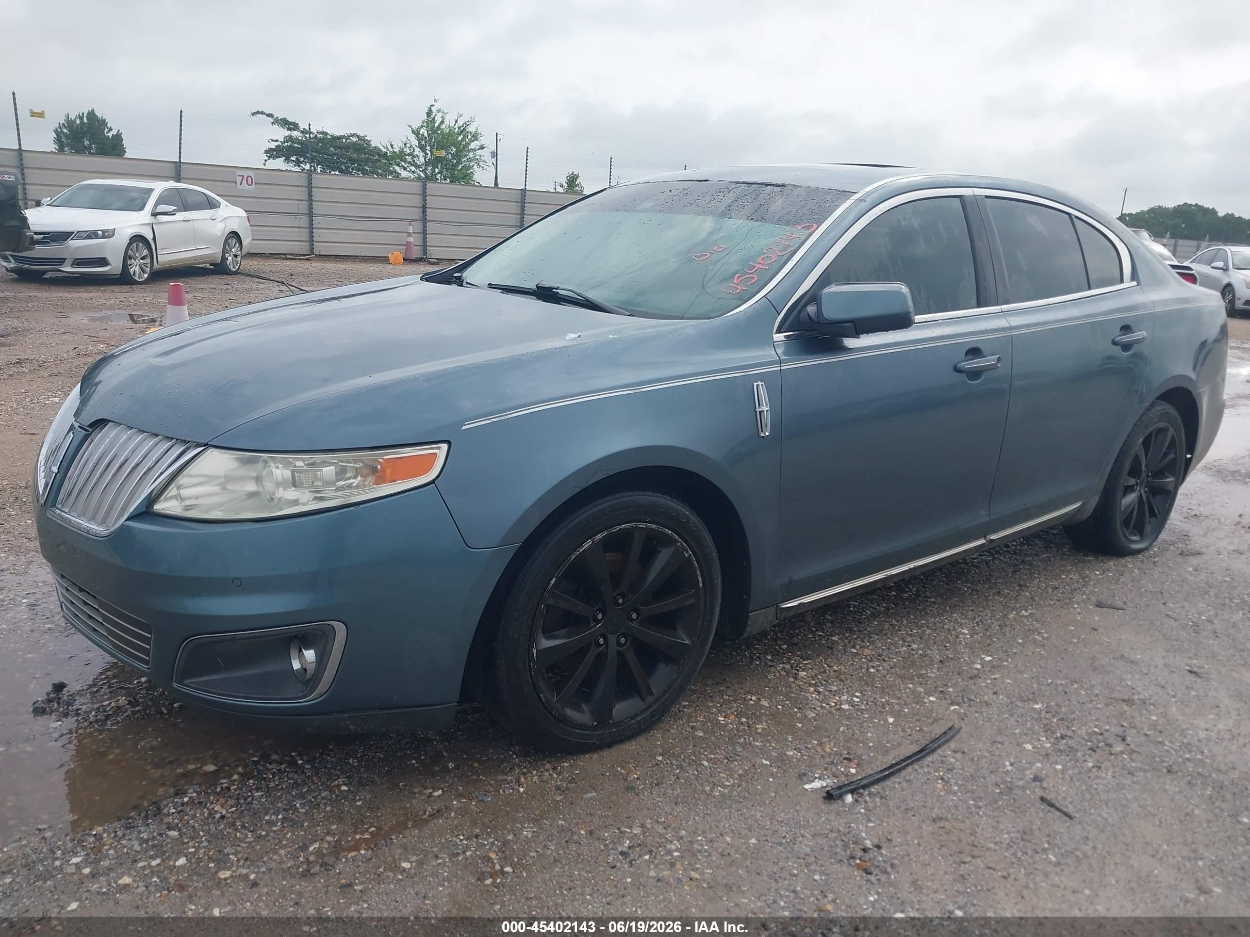 2010 Lincoln Mks   Blue vin: 1LNHL9DR4AG608373