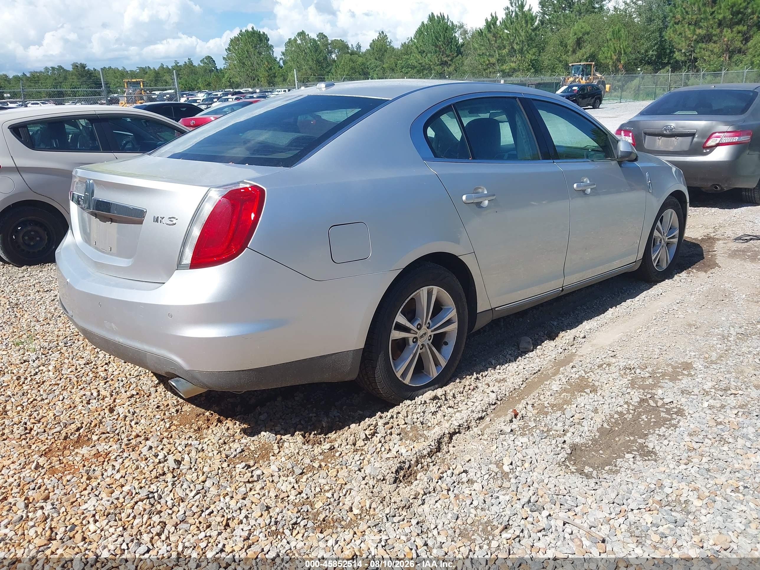 2010 Lincoln Mks   Silver vin: 1LNHL9DR4AG616019