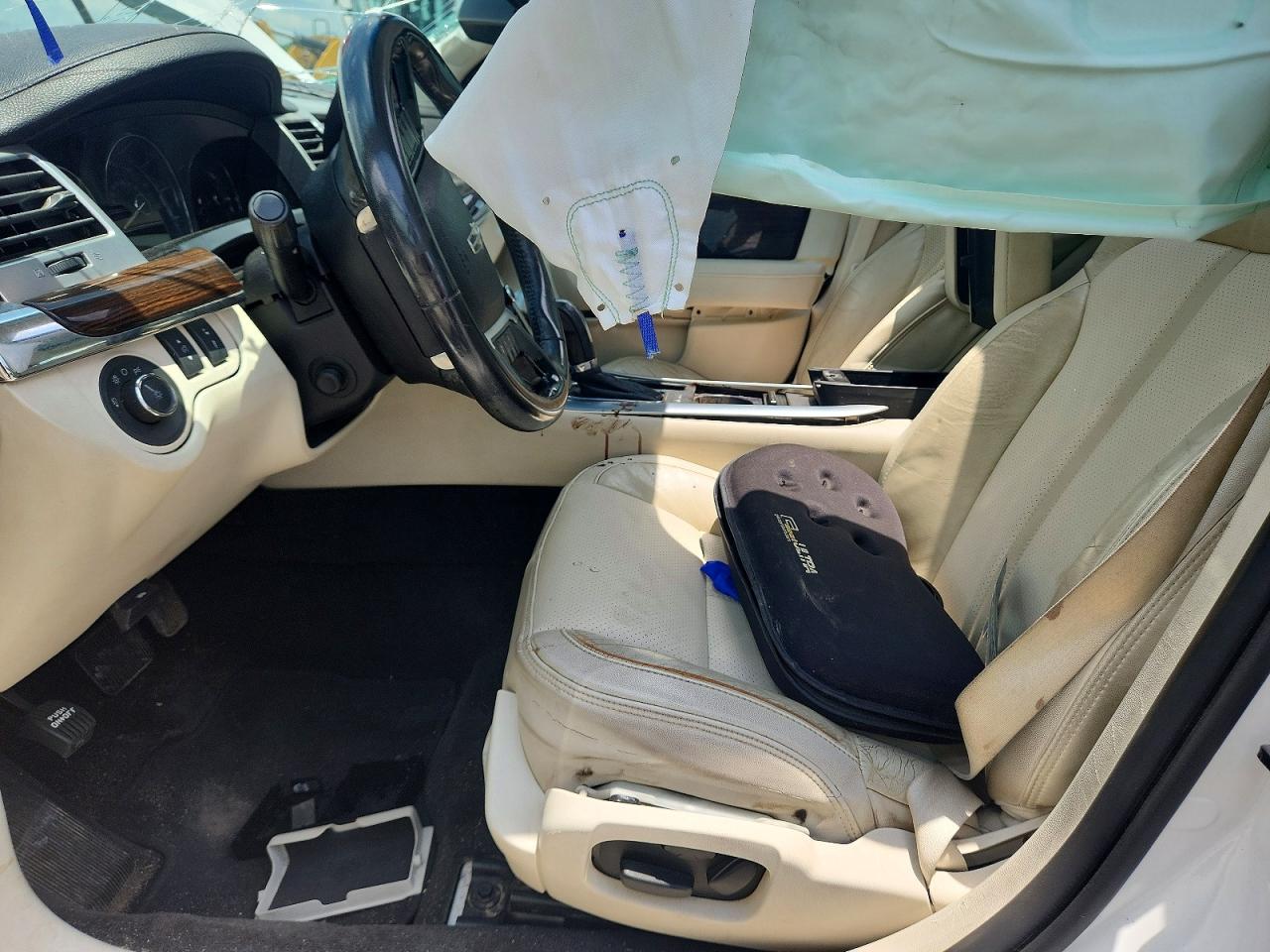 2011 Lincoln Mks Белый vin: 1LNHL9DR4BG611646