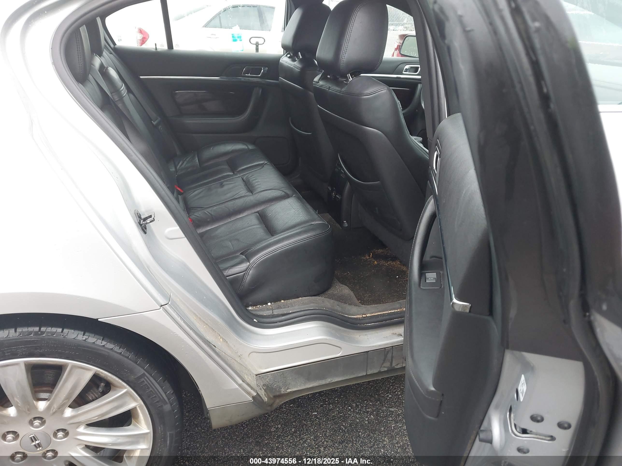 2012 Lincoln Mks   Silver vin: 1LNHL9DR4CG804364