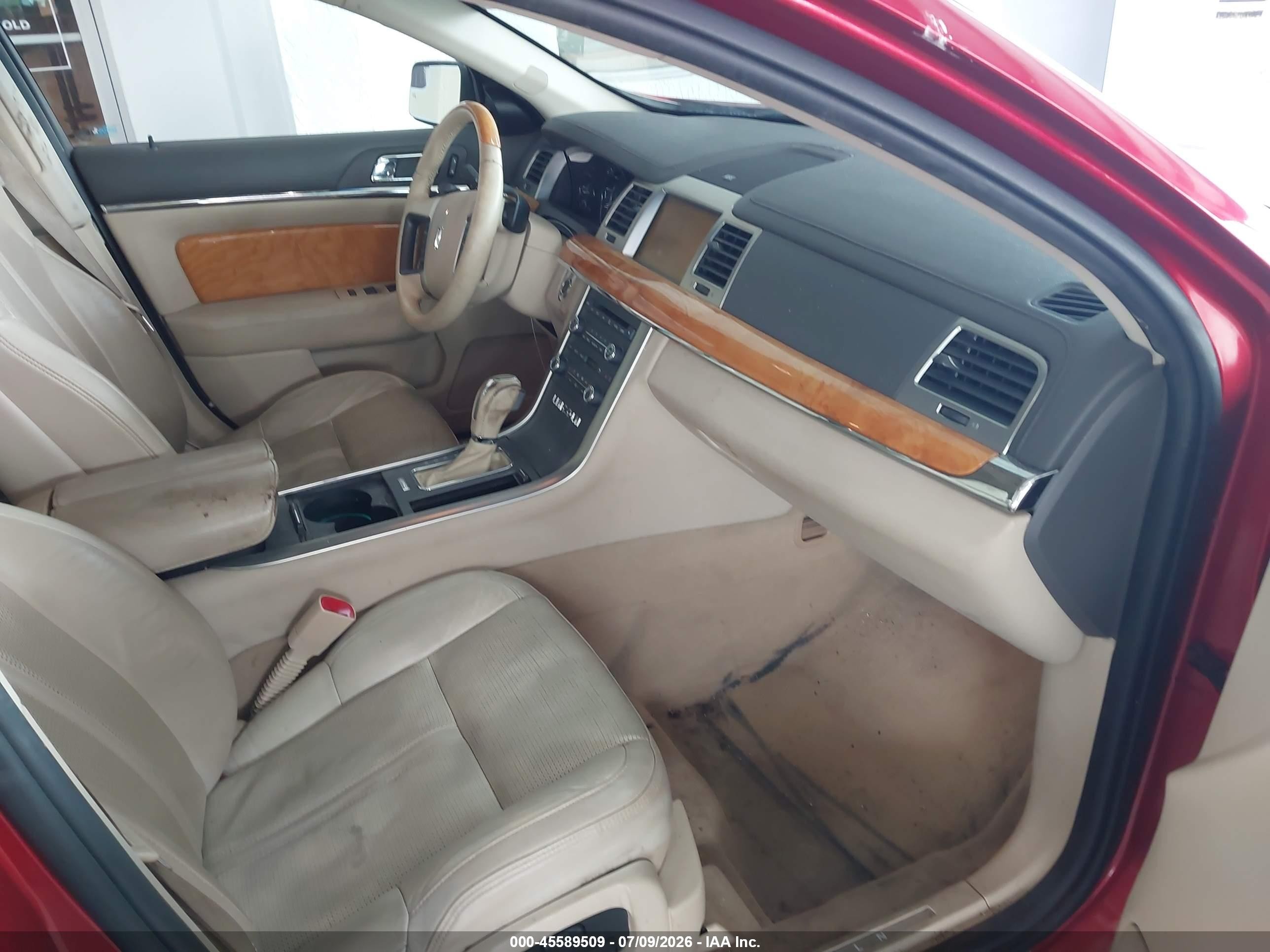 2010 Lincoln Mks   Красный vin: 1LNHL9DR5AG608902