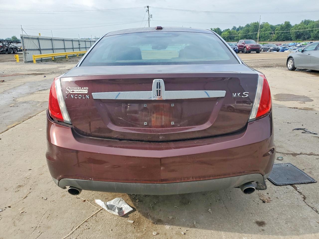 2010 Lincoln Mks Burgundy vin: 1LNHL9DR5AG615610