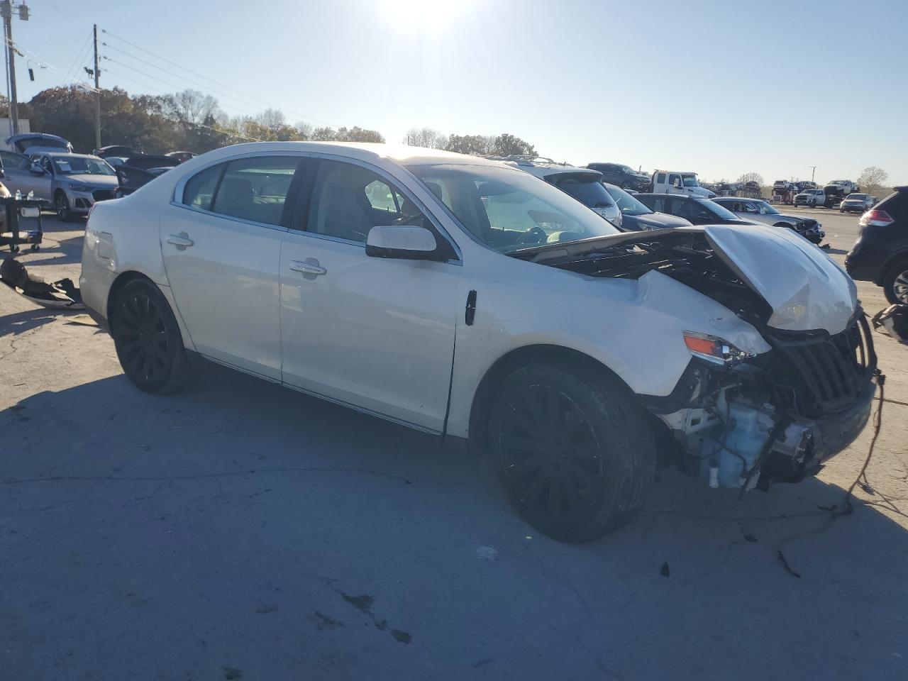 2011 Lincoln Mks White vin: 1LNHL9DR7BG608322