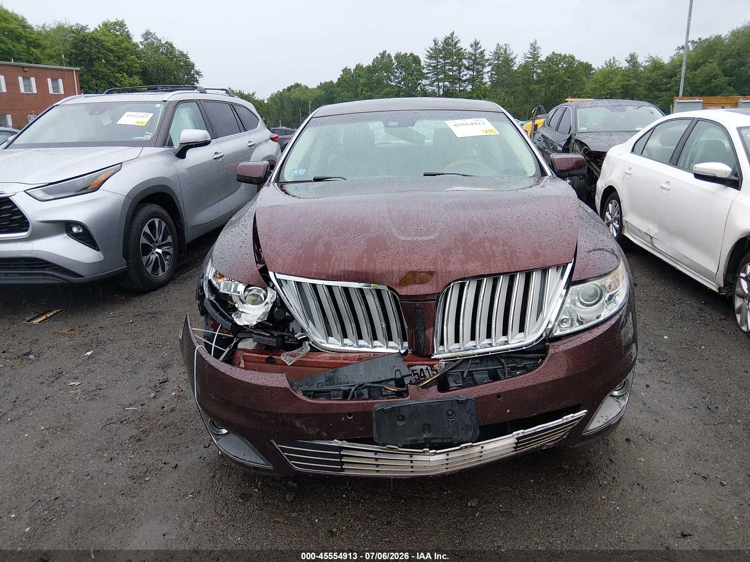 2012 Lincoln Mks   Burgundy vin: 1LNHL9DR7CG804892