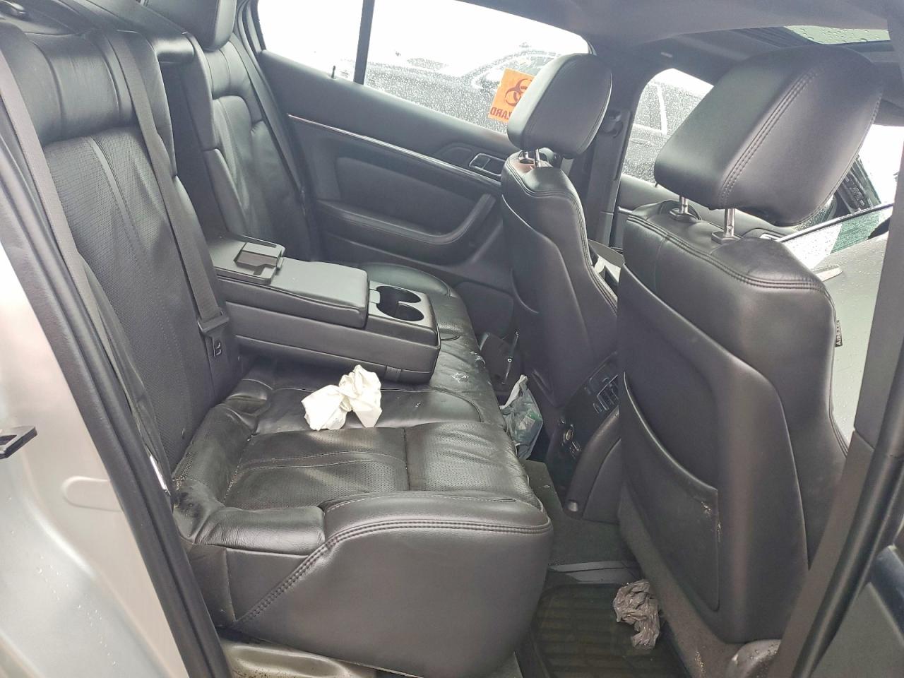 2011 Lincoln Mks Silver vin: 1LNHL9DR8BG614100