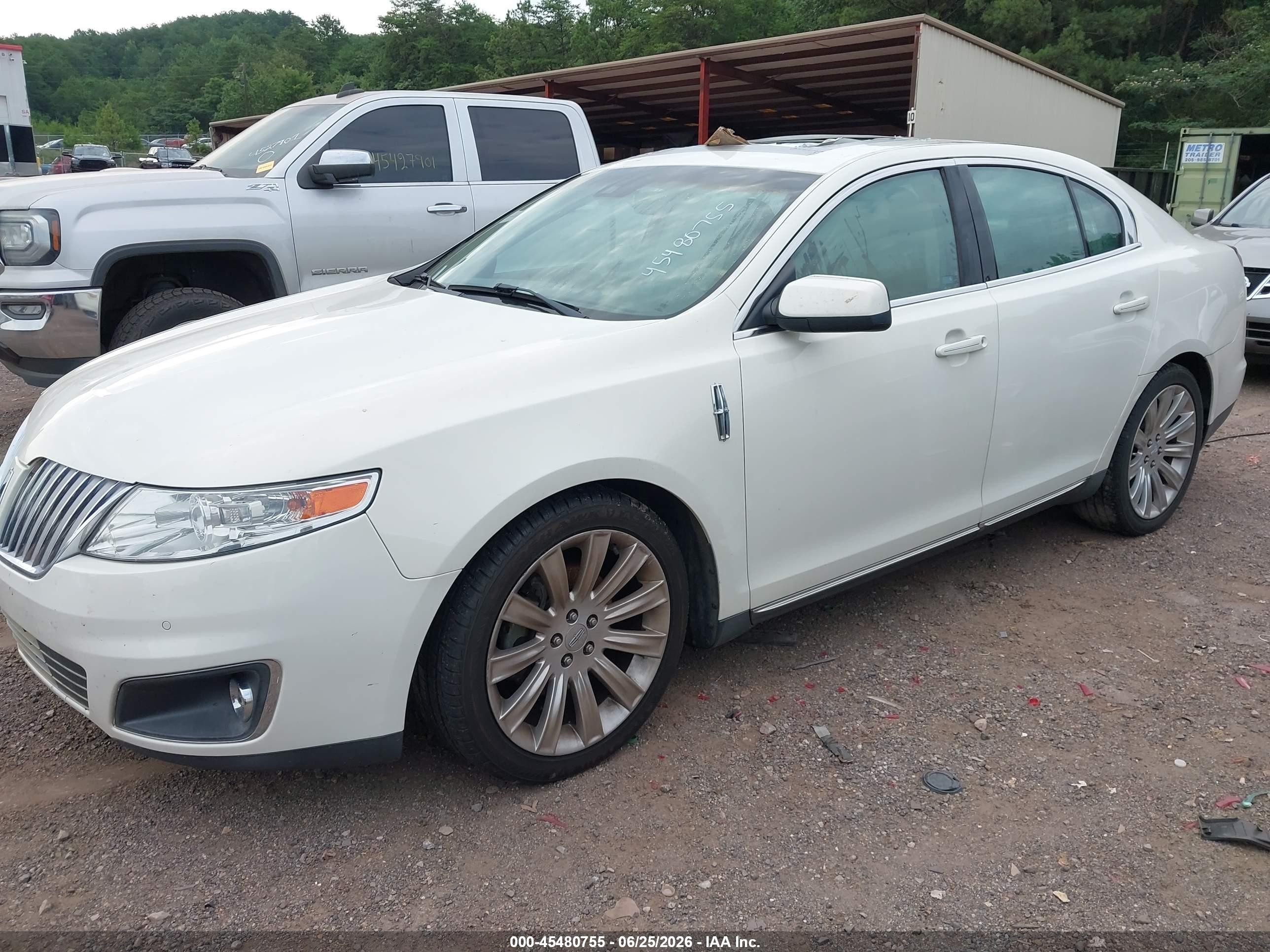 2012 Lincoln Mks White vin: 1LNHL9DR8CG802570