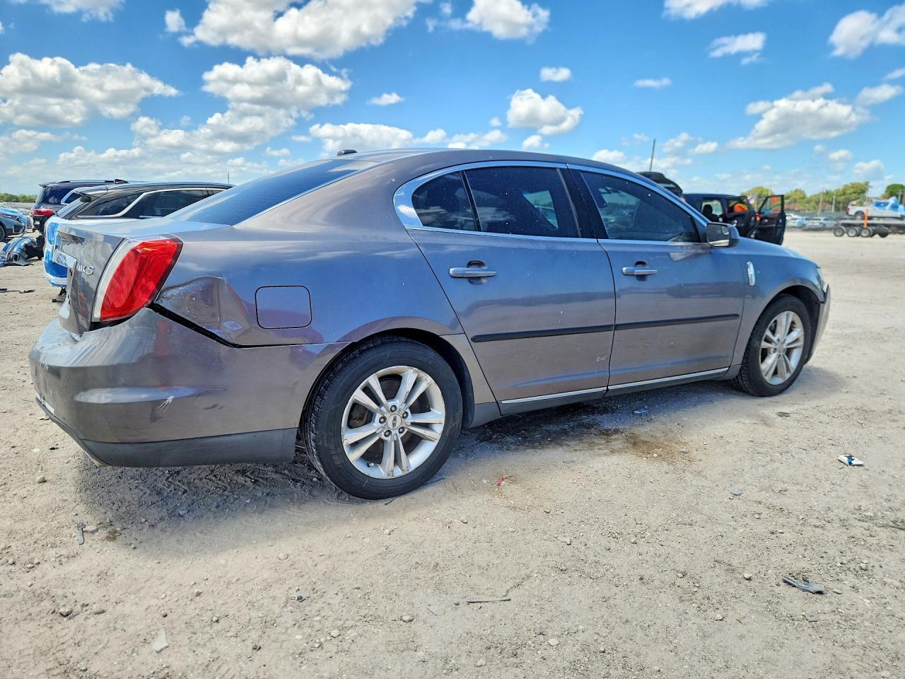 2011 Lincoln Mks Серый vin: 1LNHL9DRXBG605060