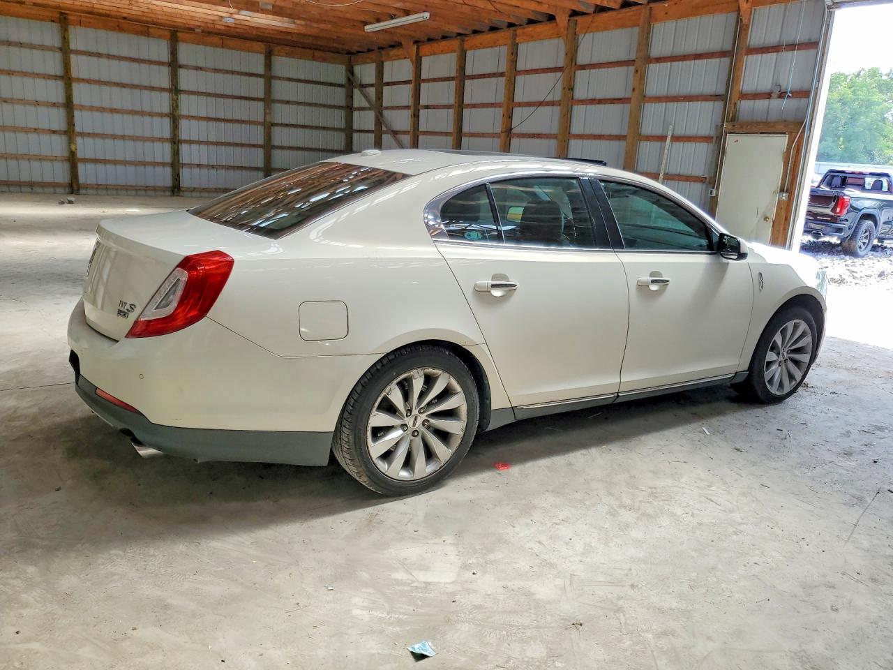 2013 Lincoln Mks White vin: 1LNHL9EK1DG615299