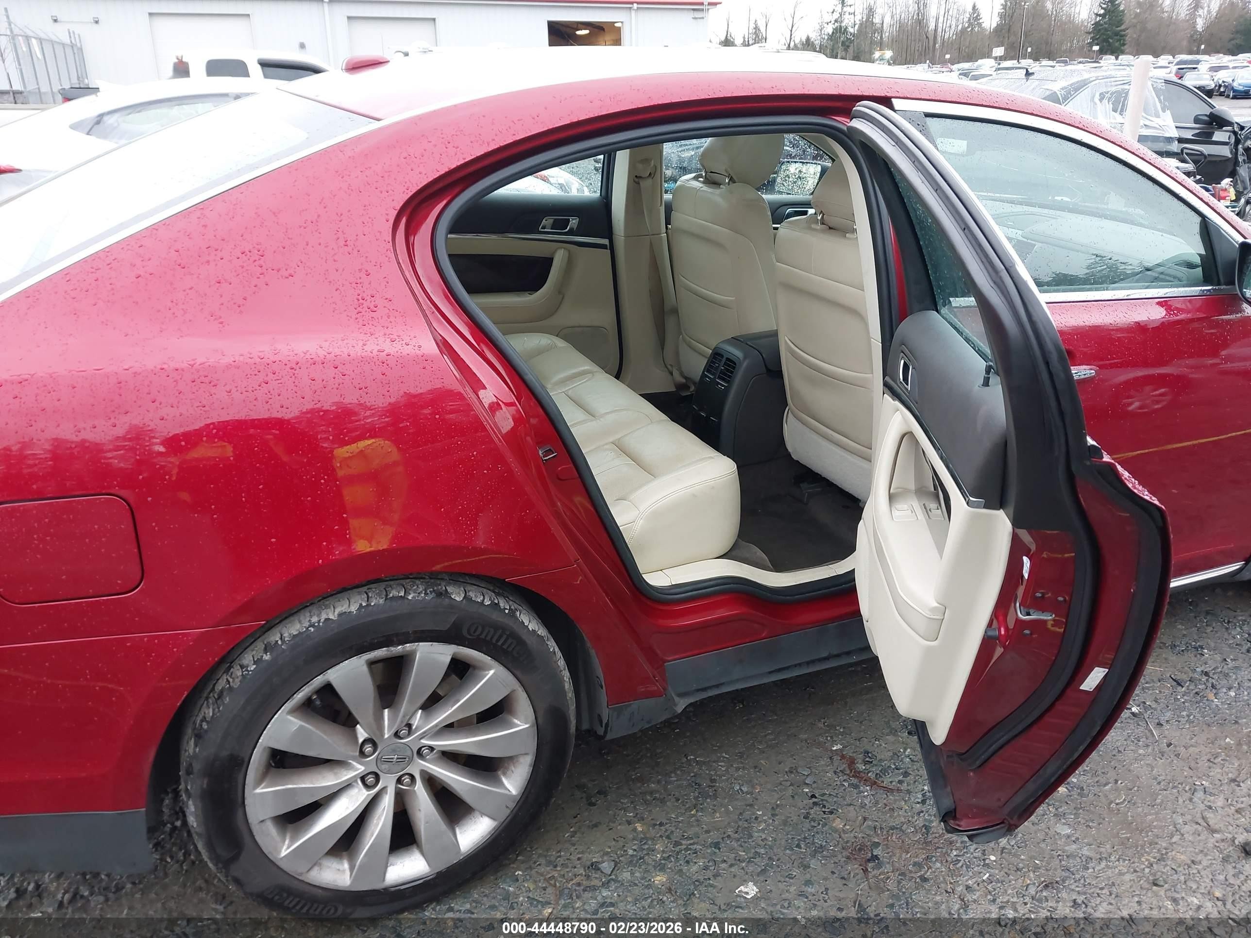 2013 Lincoln Mks Red vin: 1LNHL9EKXDG615527