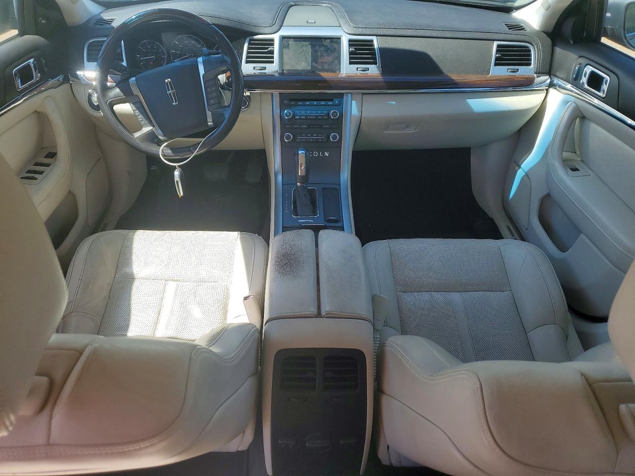 2012 Lincoln Mks Silver vin: 1LNHL9ER2CG807147