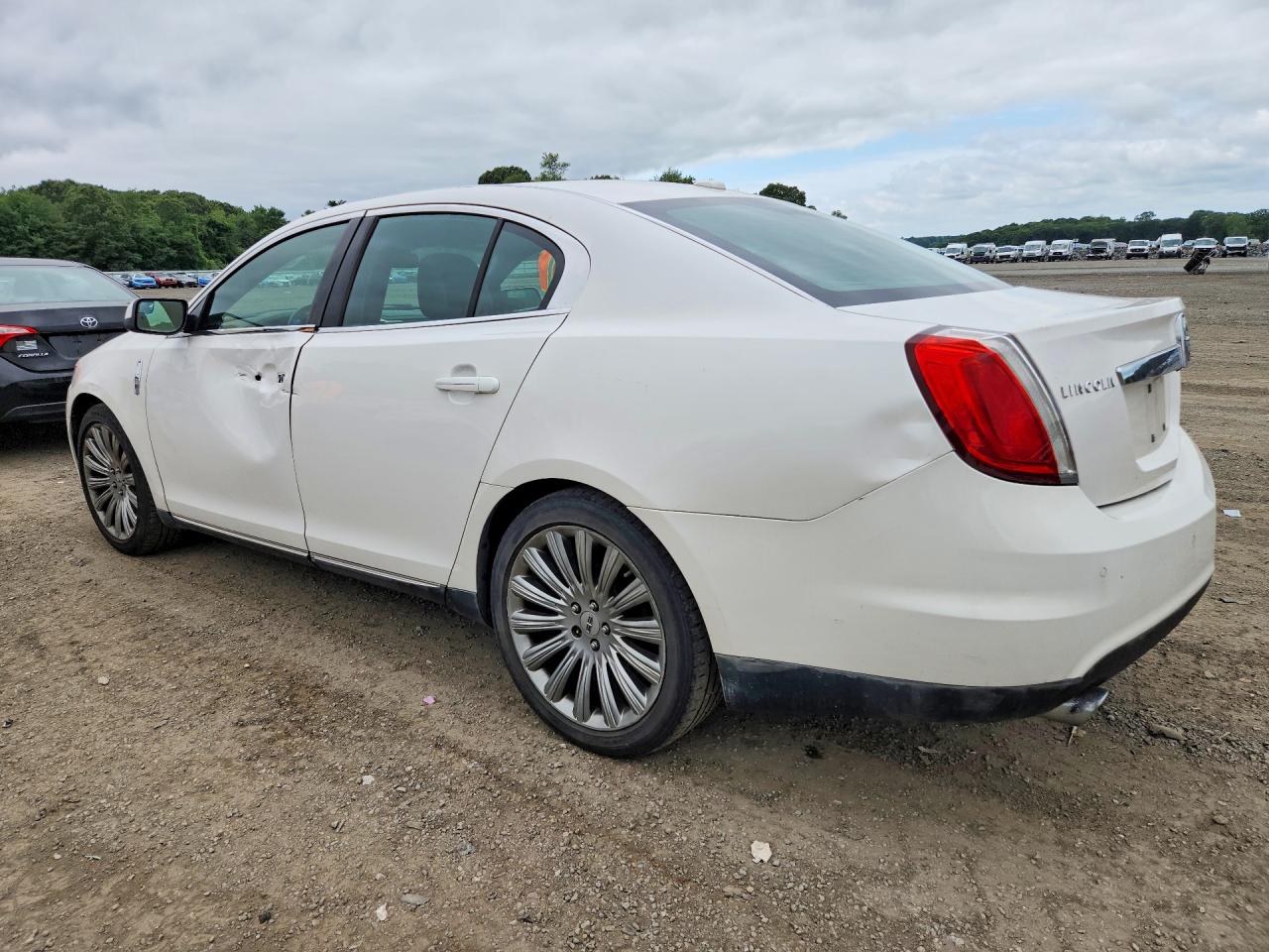 2011 Lincoln Mks Ecoboost White vin: 1LNHL9FT2BG608298