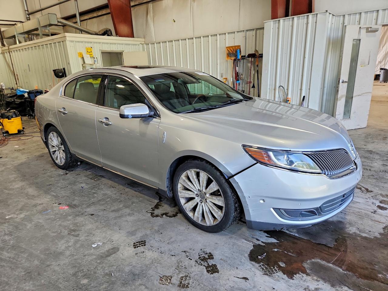 2013 Lincoln Mks Silver vin: 1LNHL9FT3DG608040